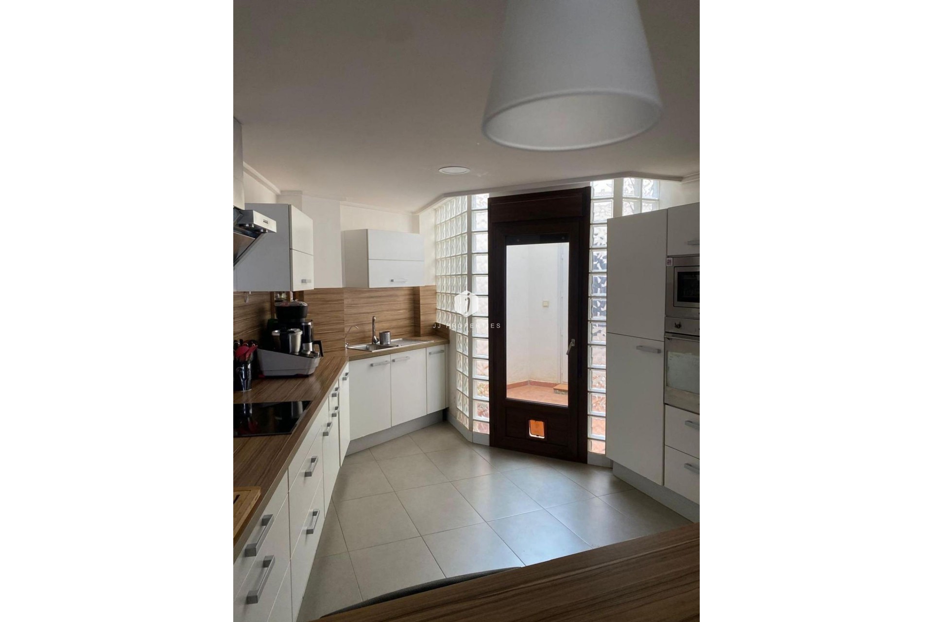 D'occasion - Villa -
Torrevieja - Centro - Muelle Pesquero