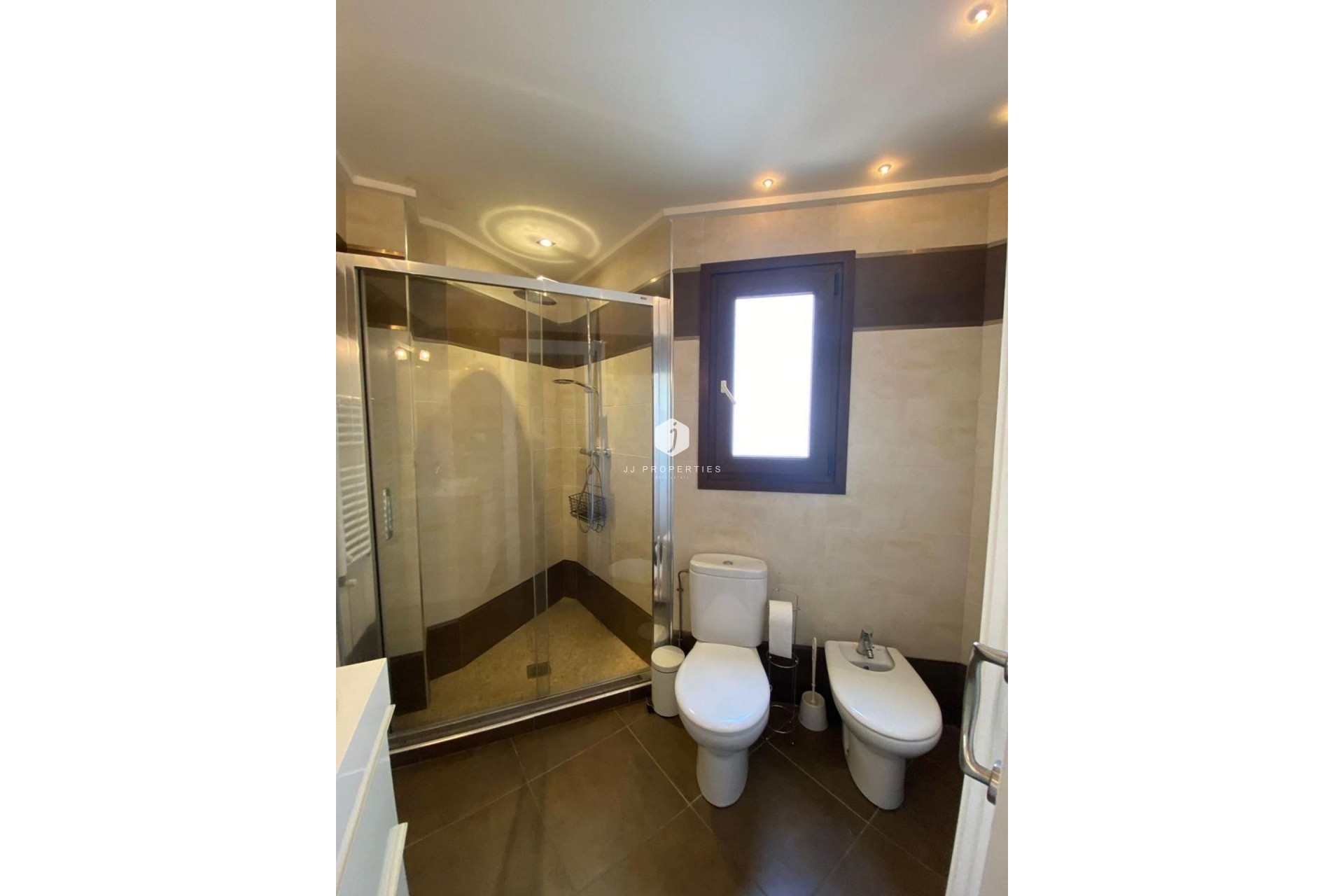 D'occasion - Villa -
Torrevieja - Centro - Muelle Pesquero