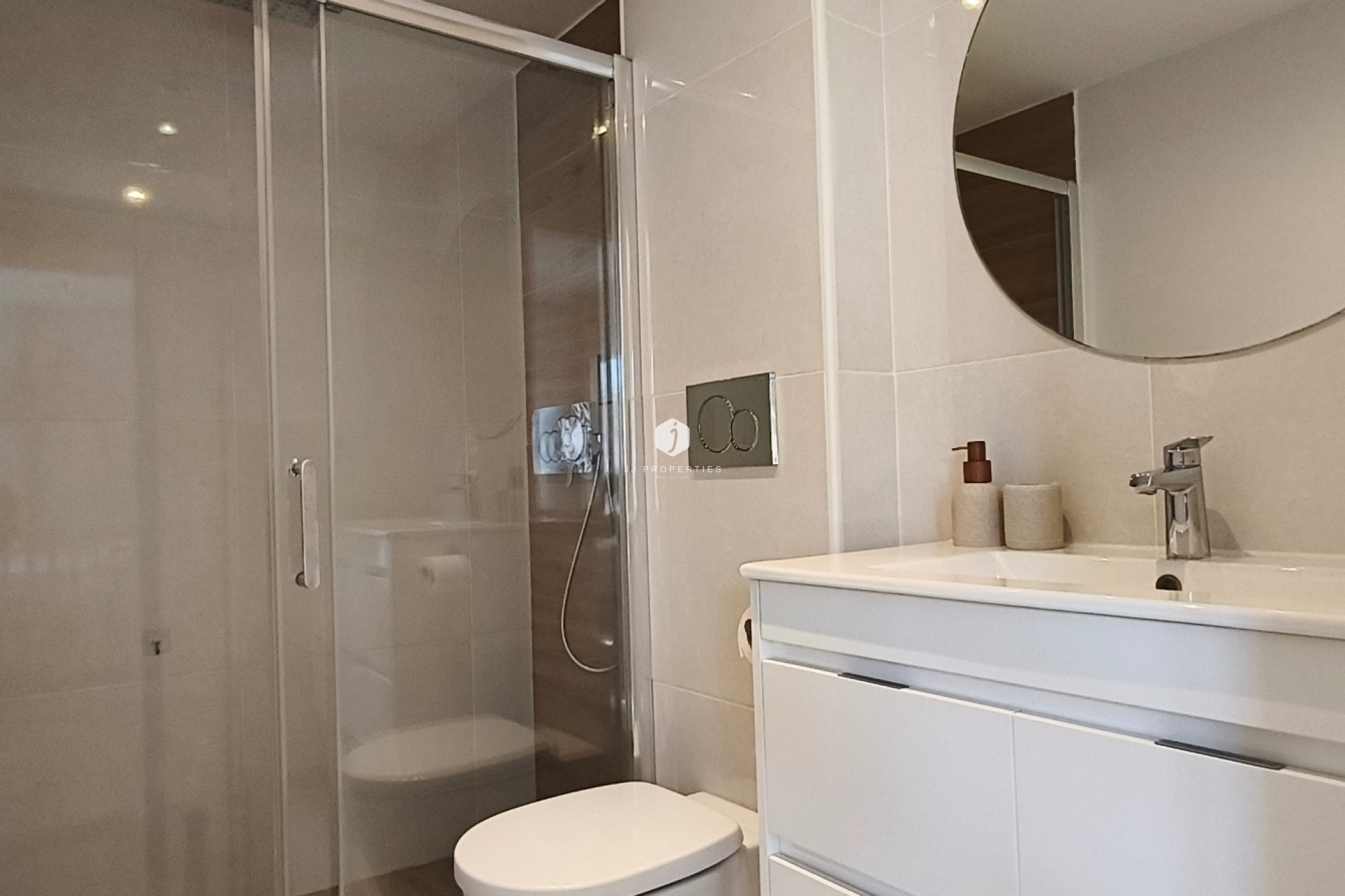 D'occasion - Villa -
Torrevieja - Costa Blanca