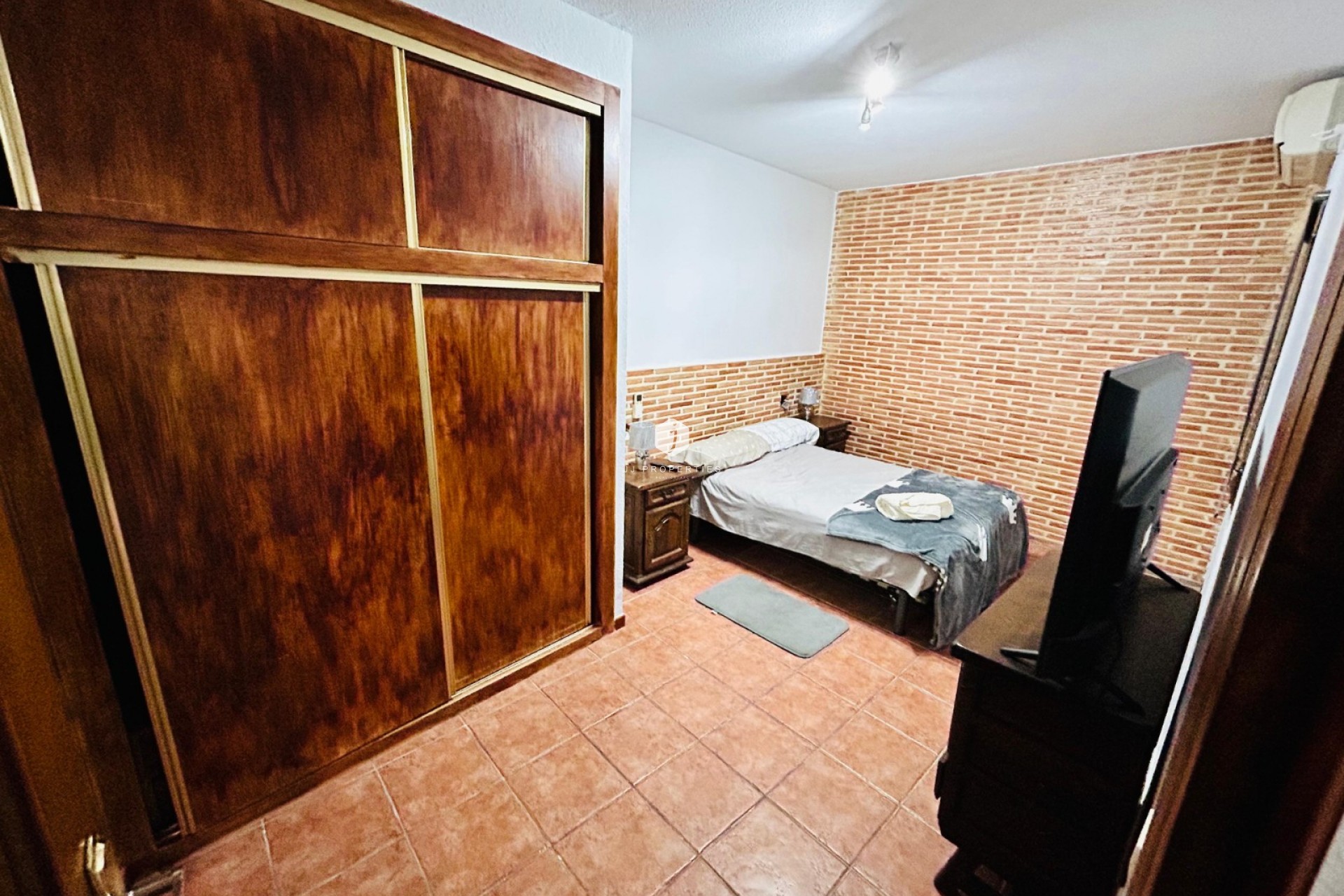 D'occasion - Villa -
Torrevieja - Costa Blanca