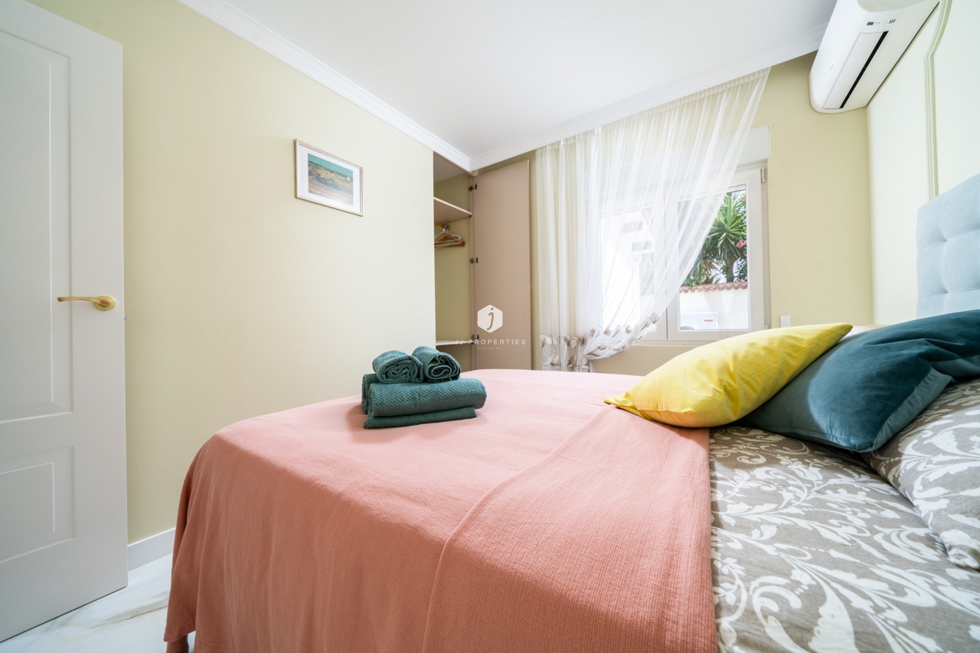 D'occasion - Villa -
Torrevieja - Costa Blanca