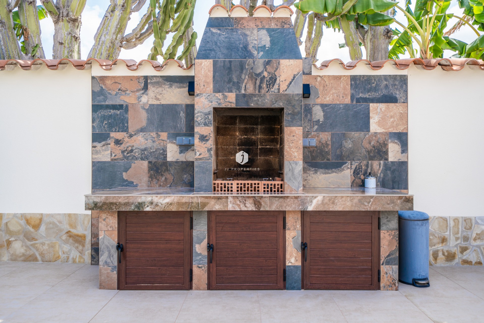 D'occasion - Villa -
Torrevieja - Costa Blanca