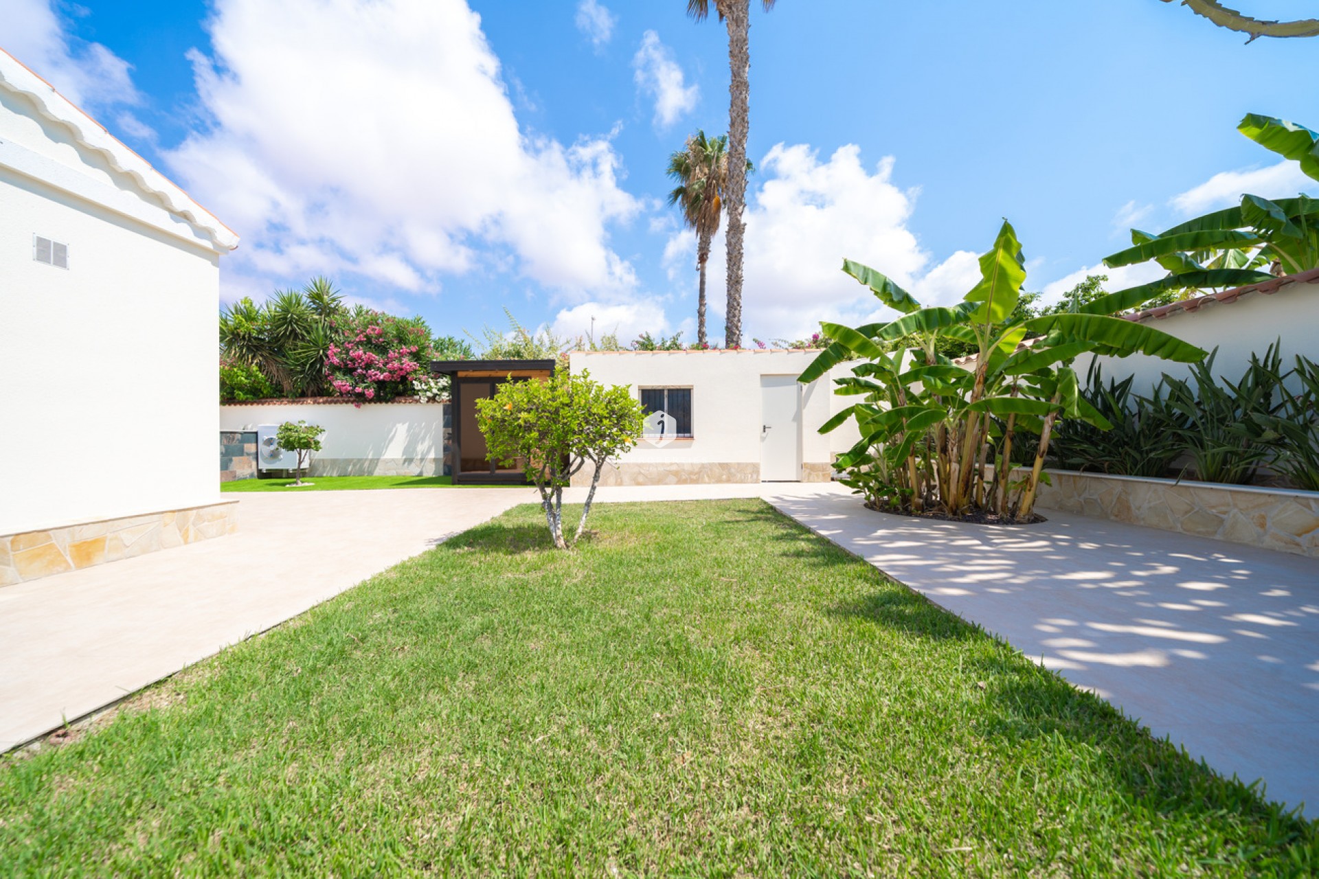 D'occasion - Villa -
Torrevieja - Costa Blanca