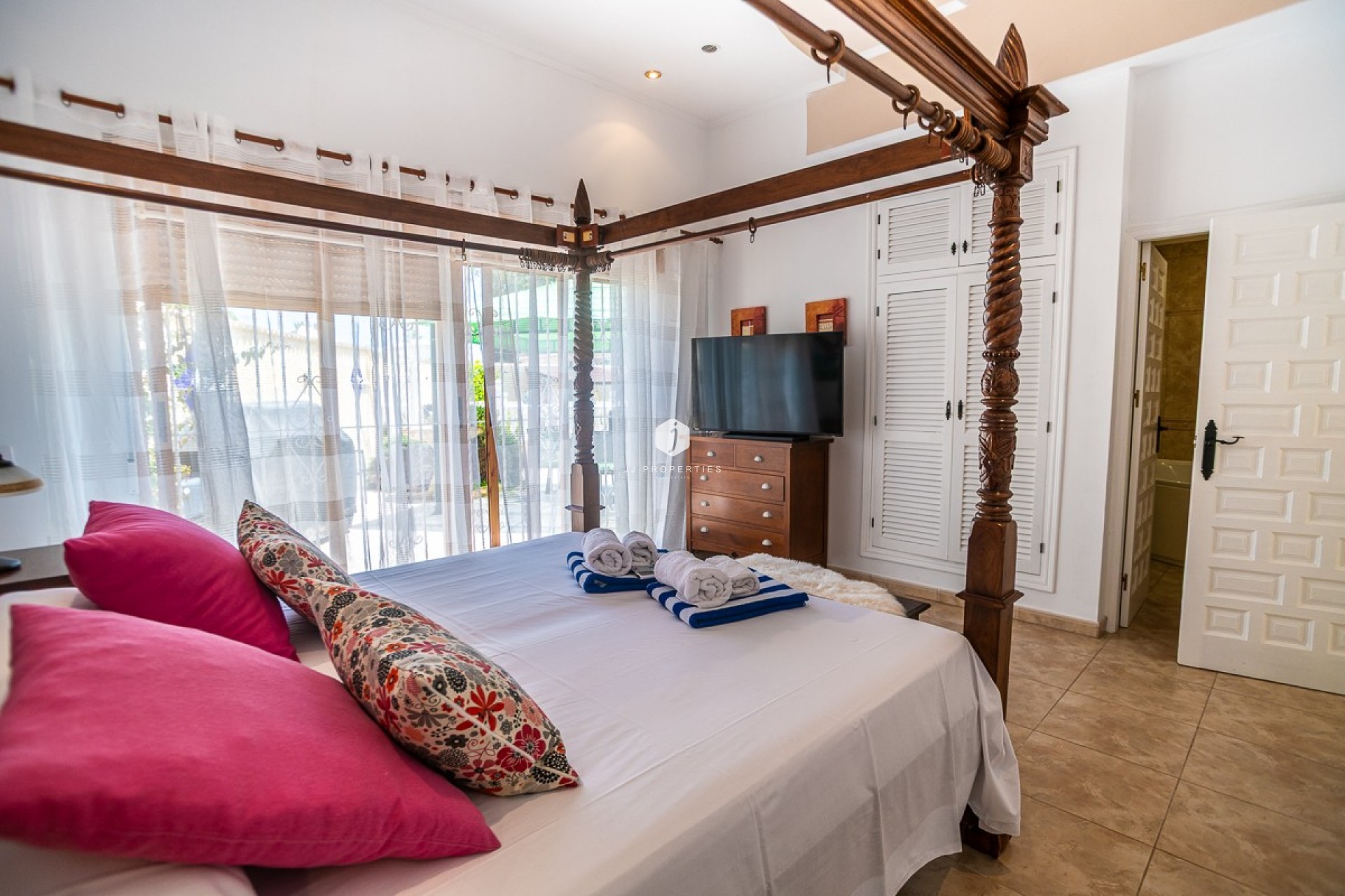 D'occasion - Villa -
Torrevieja - Costa Blanca