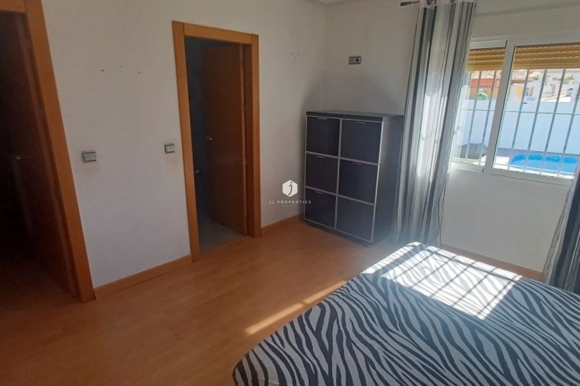 D'occasion - Villa -
Torrevieja - Costa Blanca