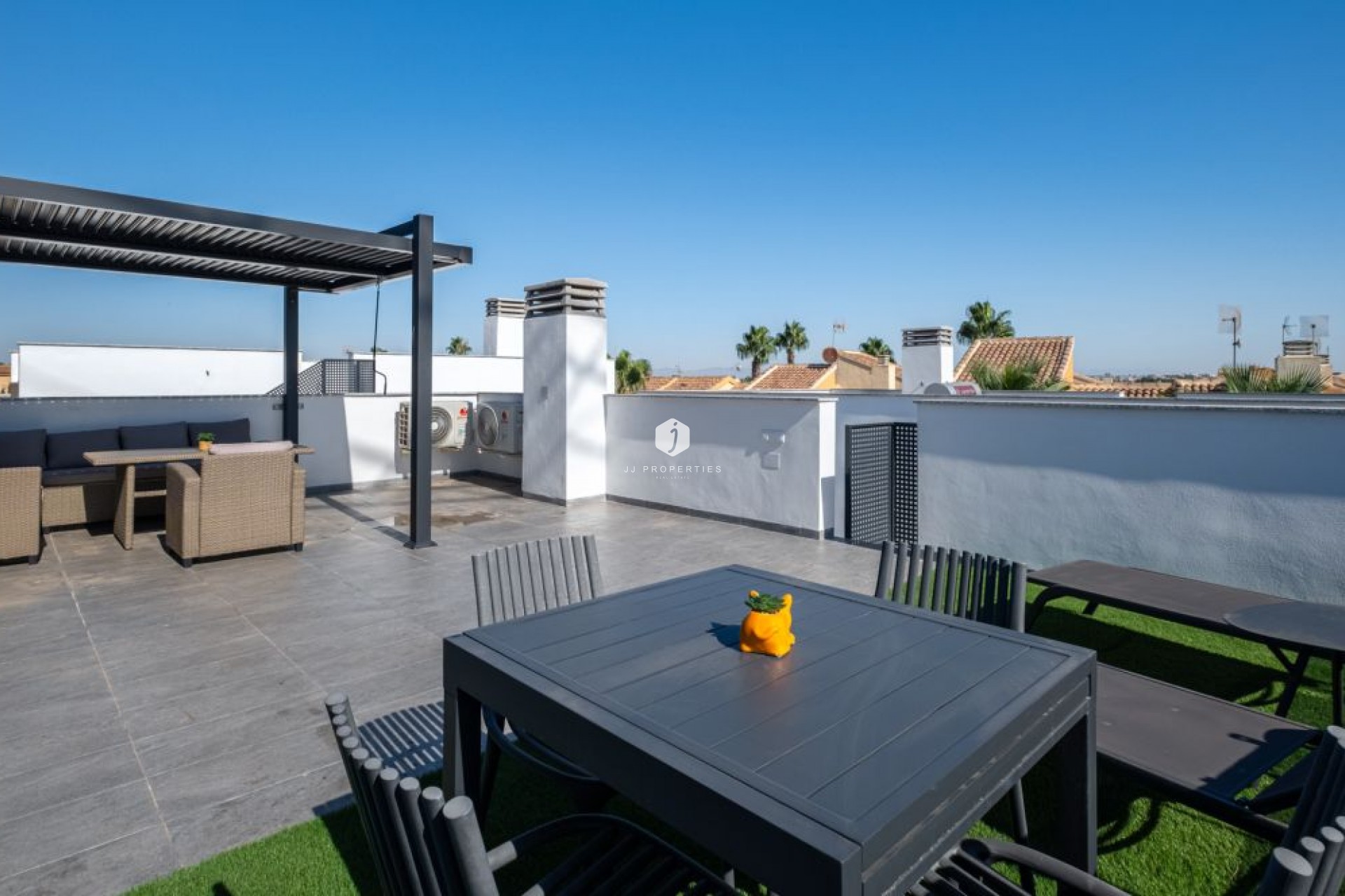 D'occasion - Villa -
Torrevieja - Costa Blanca