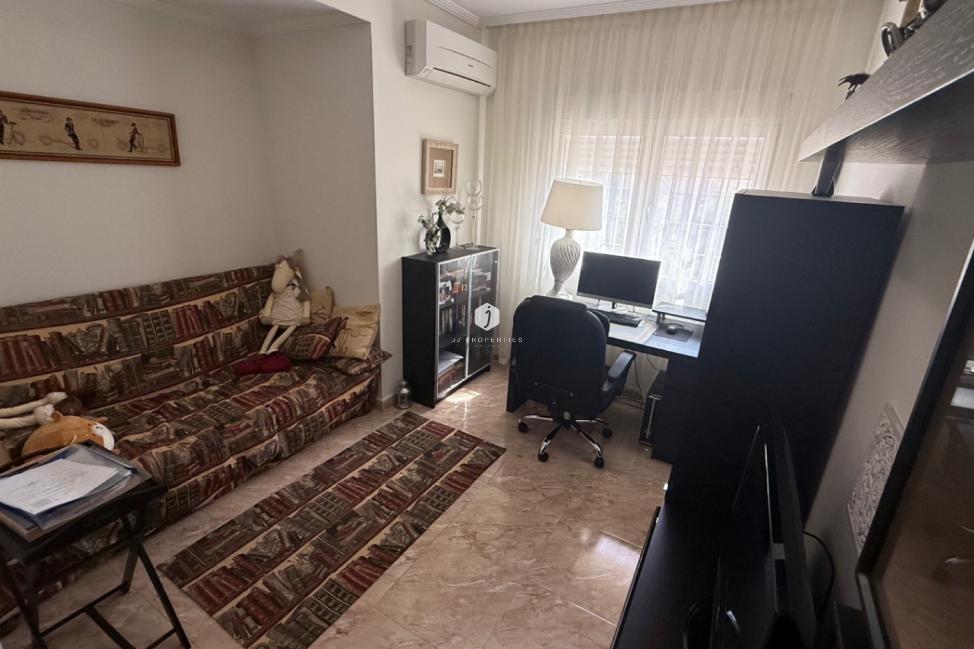 D'occasion - Villa -
Torrevieja - Costa Blanca