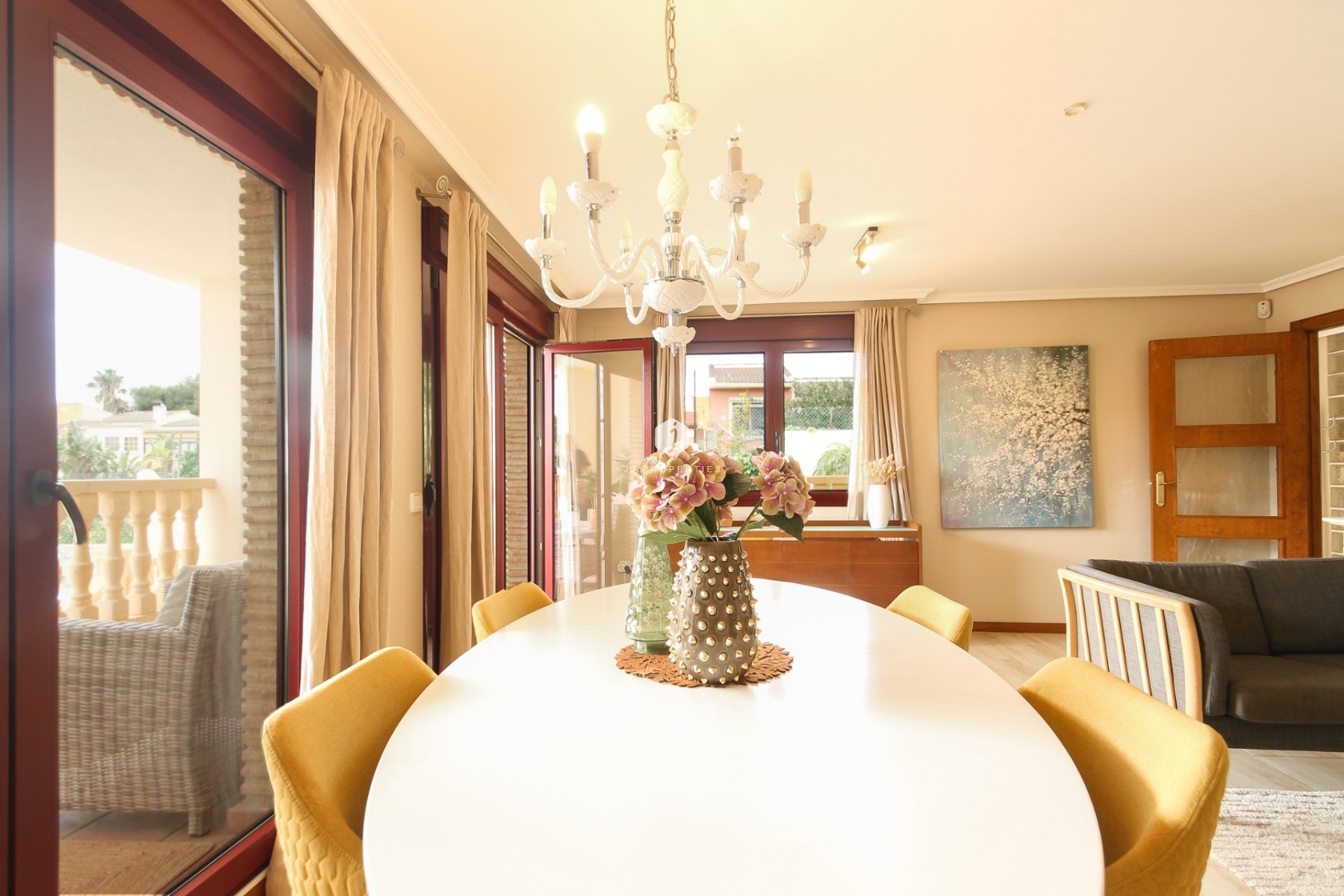 D'occasion - Villa -
Torrevieja - Costa Blanca