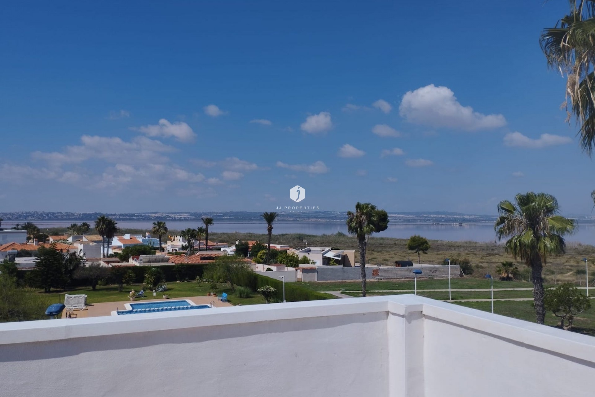 D'occasion - Villa -
Torrevieja - Costa Blanca