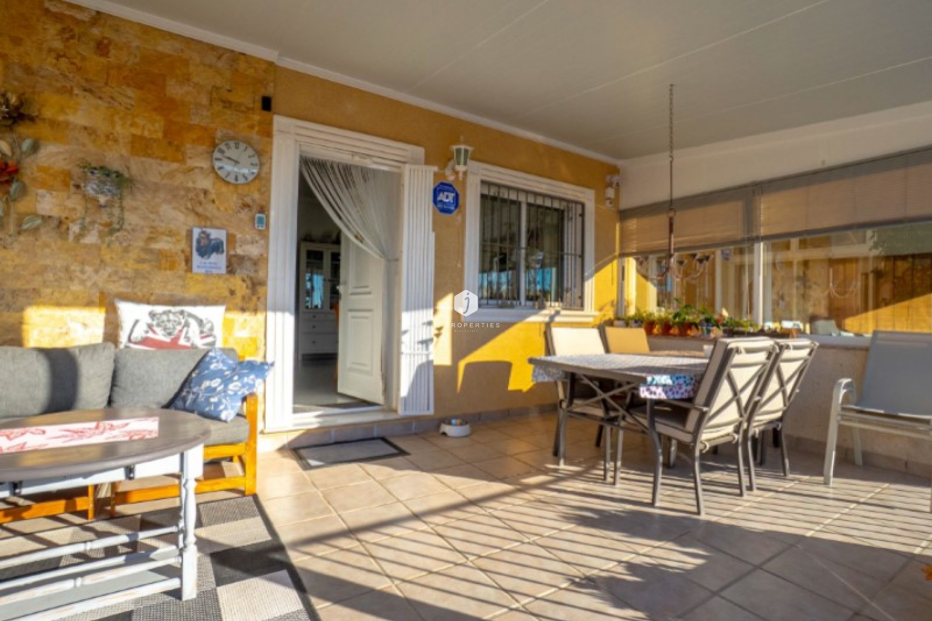 D'occasion - Villa -
Torrevieja - Costa Blanca