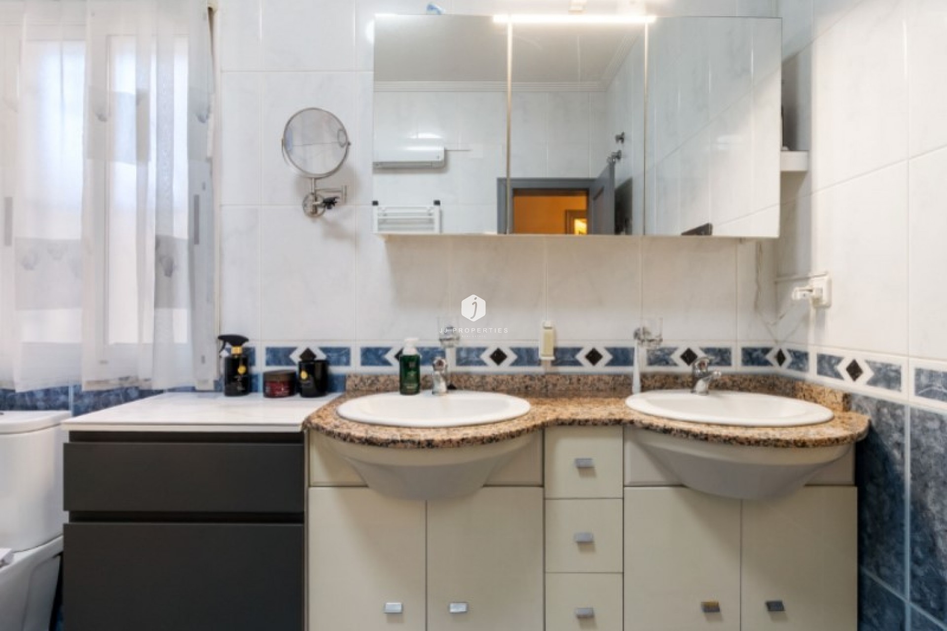 D'occasion - Villa -
Torrevieja - Costa Blanca