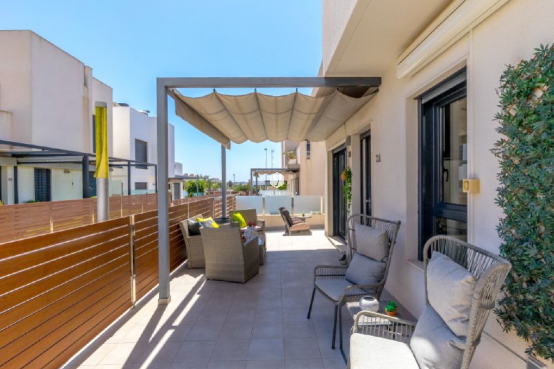 D'occasion - Villa -
Torrevieja - Costa Blanca