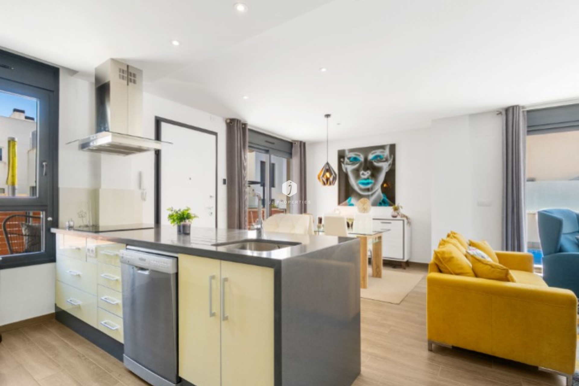 D'occasion - Villa -
Torrevieja - Costa Blanca