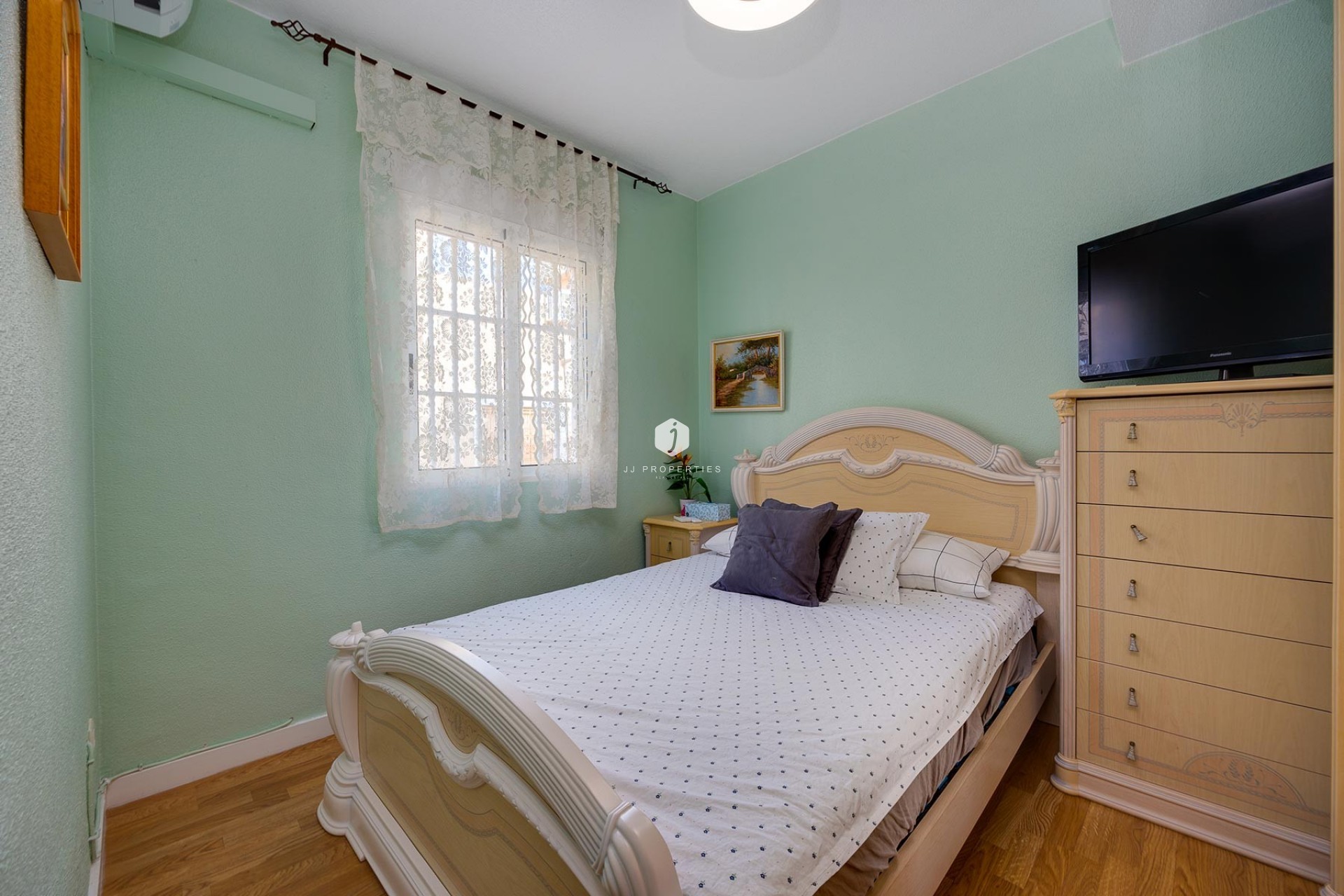 D'occasion - Villa -
Torrevieja - Costa Blanca