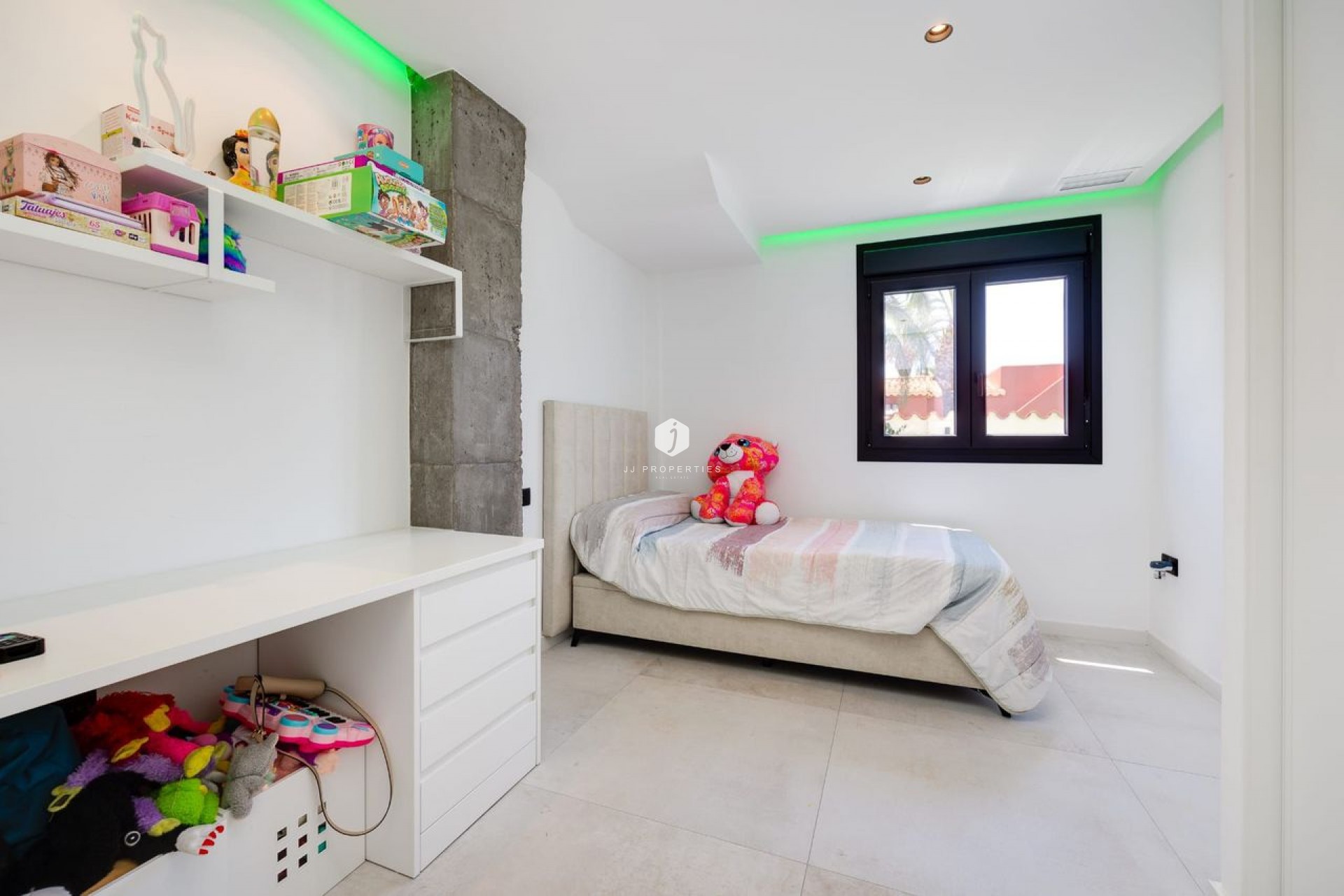 D'occasion - Villa -
Torrevieja - Costa Blanca