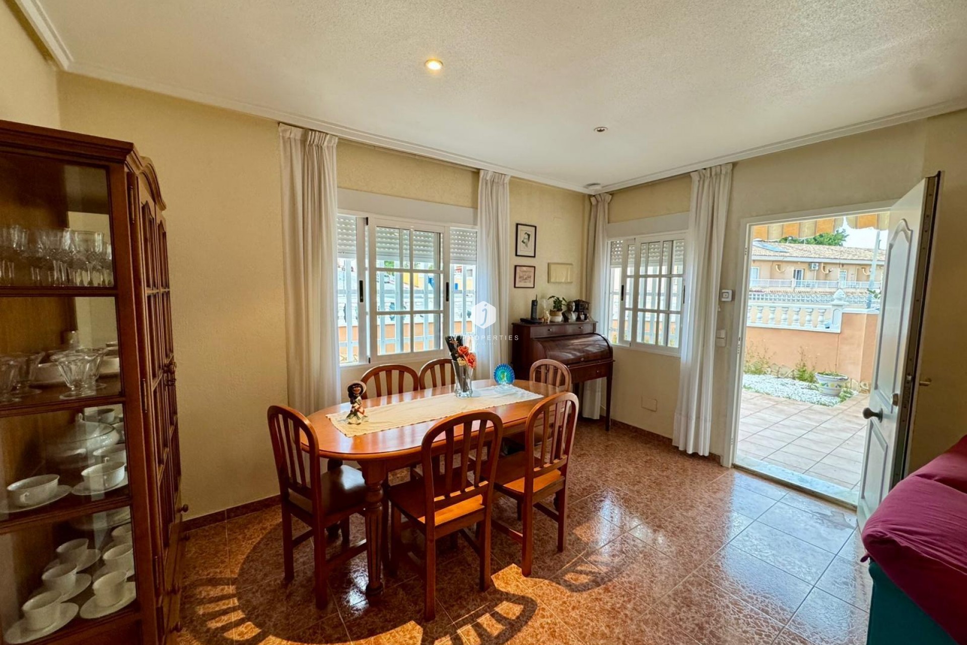 D'occasion - Villa -
Torrevieja - Costa Blanca