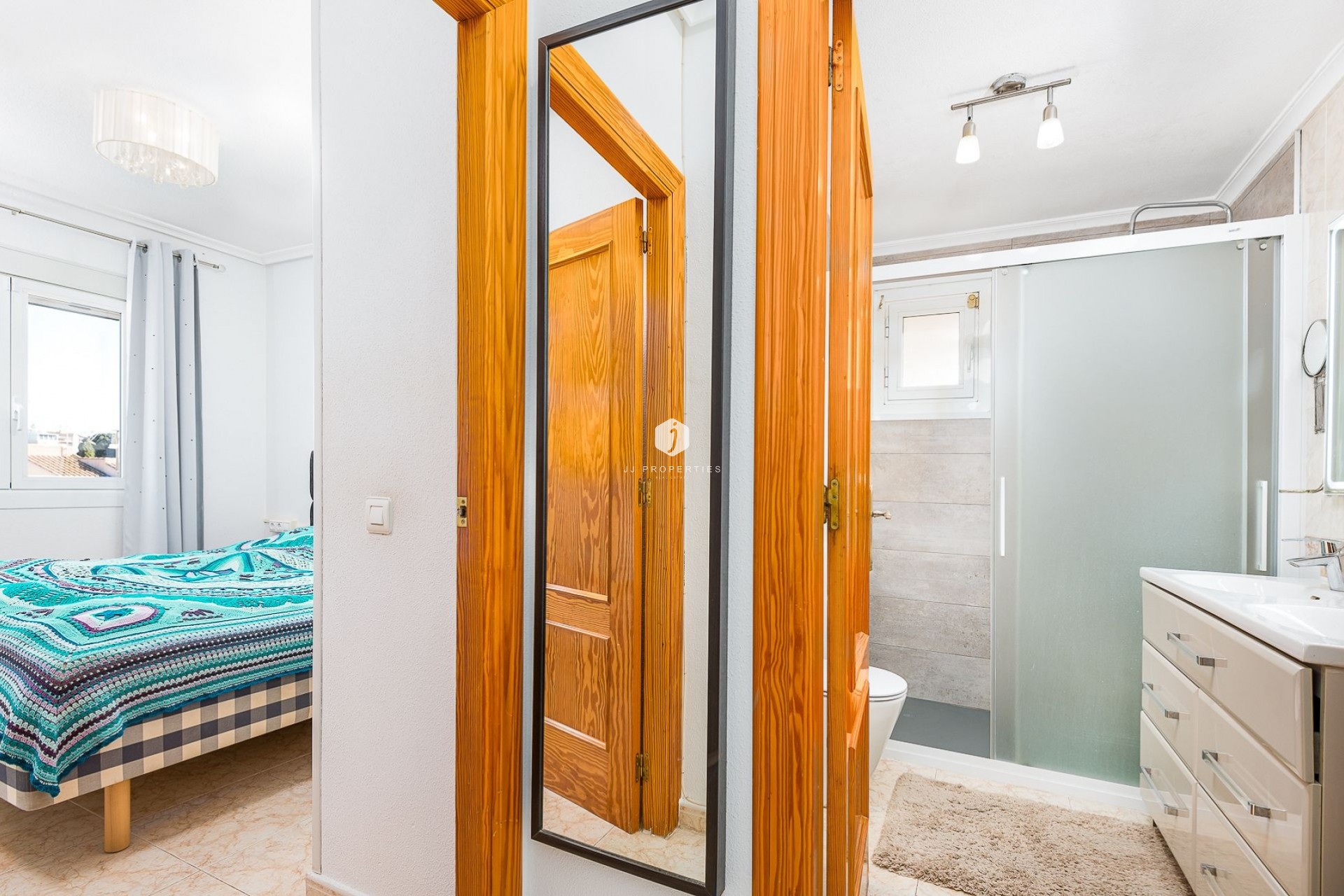 D'occasion - Villa -
Torrevieja - Costa Blanca