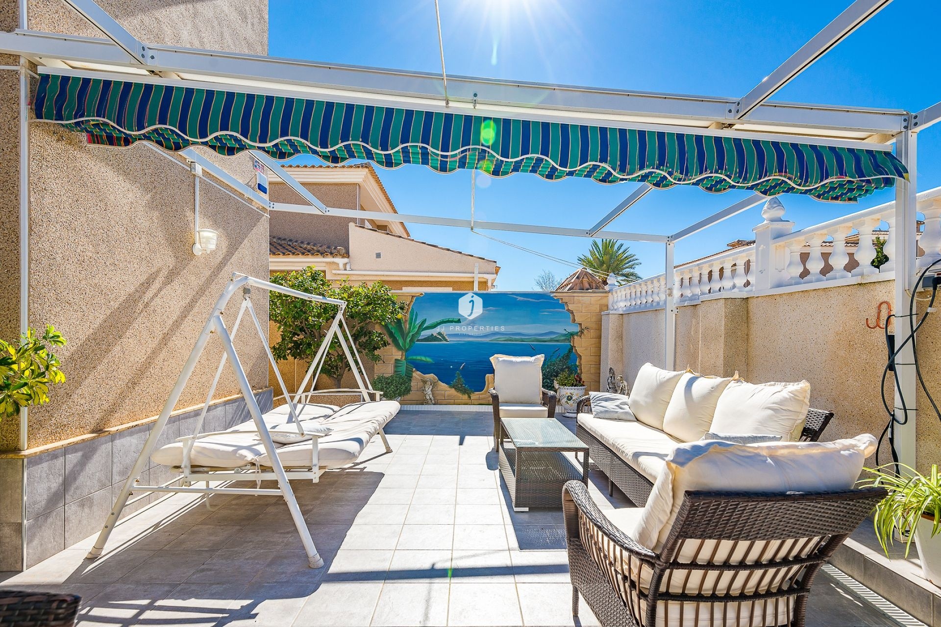 D'occasion - Villa -
Torrevieja - Costa Blanca