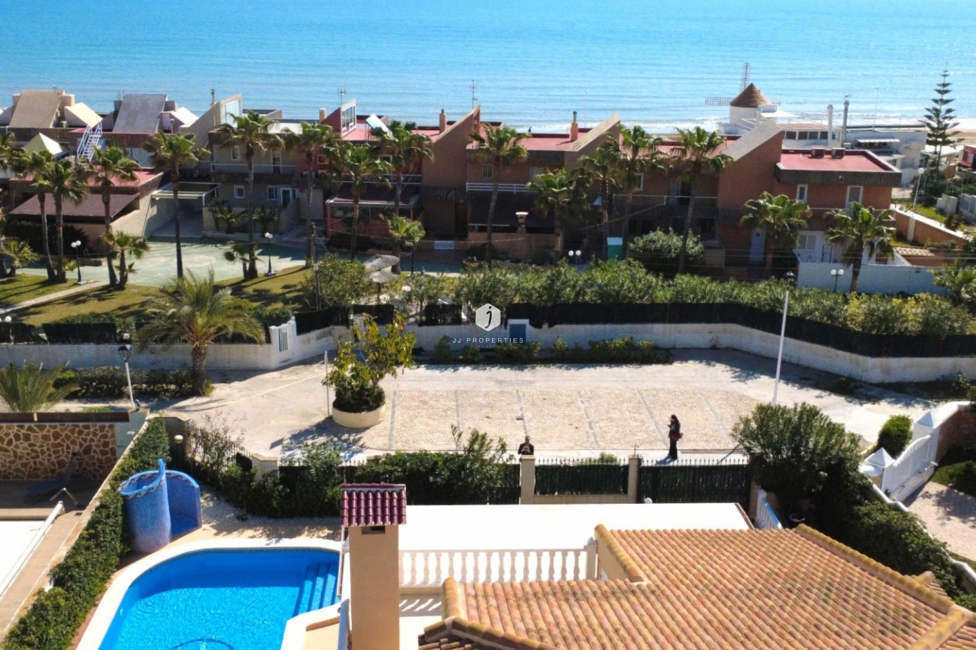 D'occasion - Villa -
Torrevieja - Costa Blanca