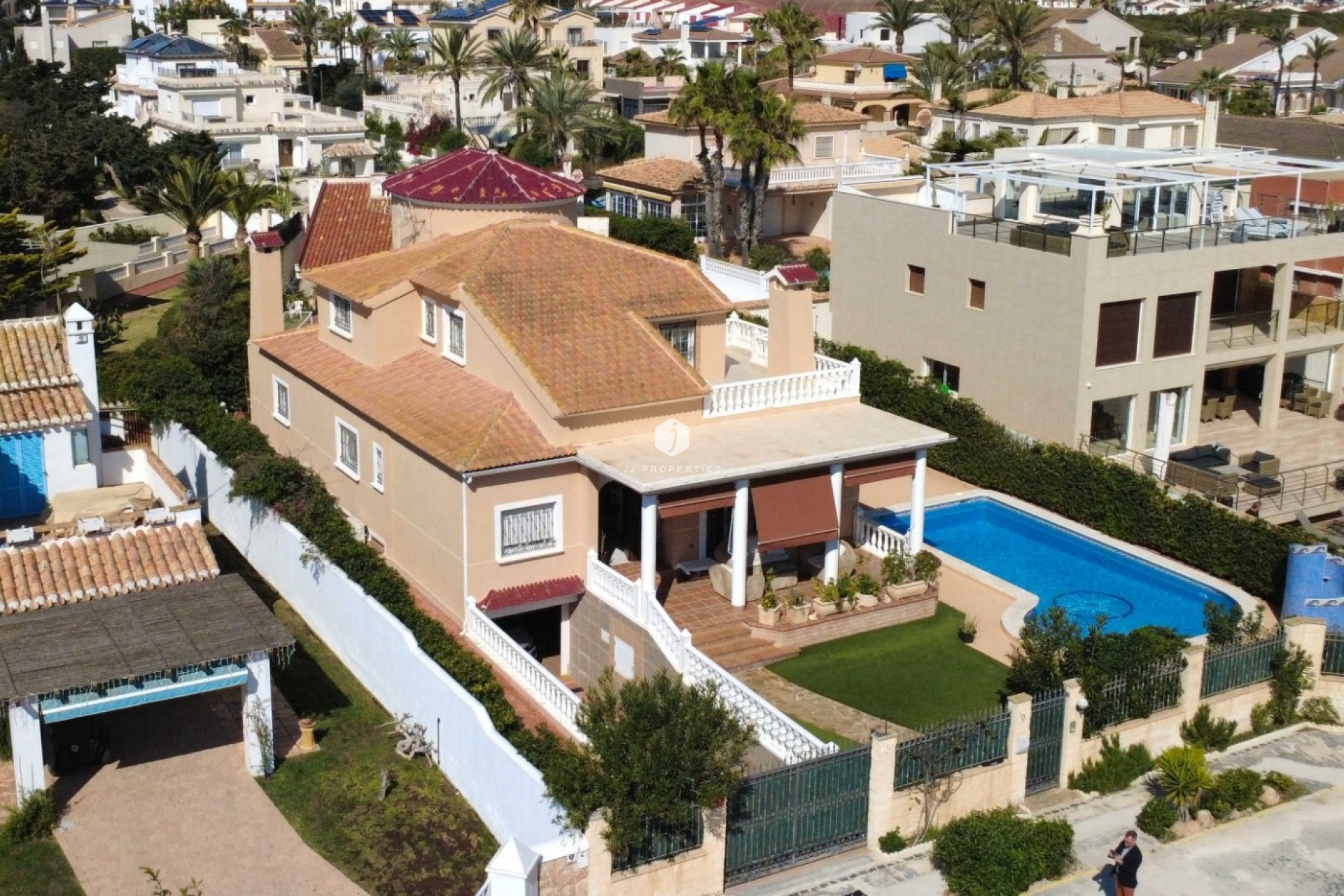 D'occasion - Villa -
Torrevieja - Costa Blanca