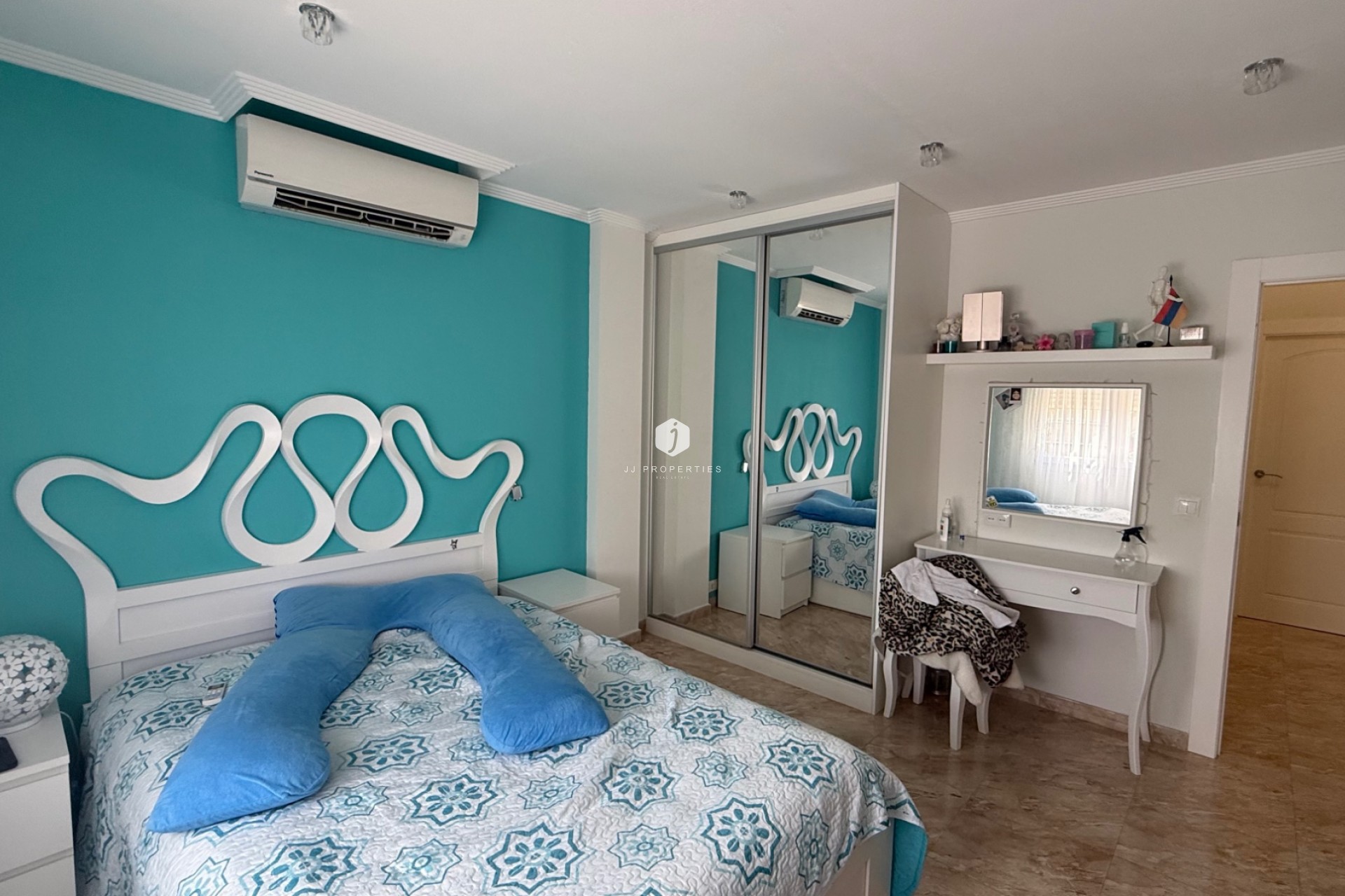 D'occasion - Villa -
Torrevieja - Costa Blanca