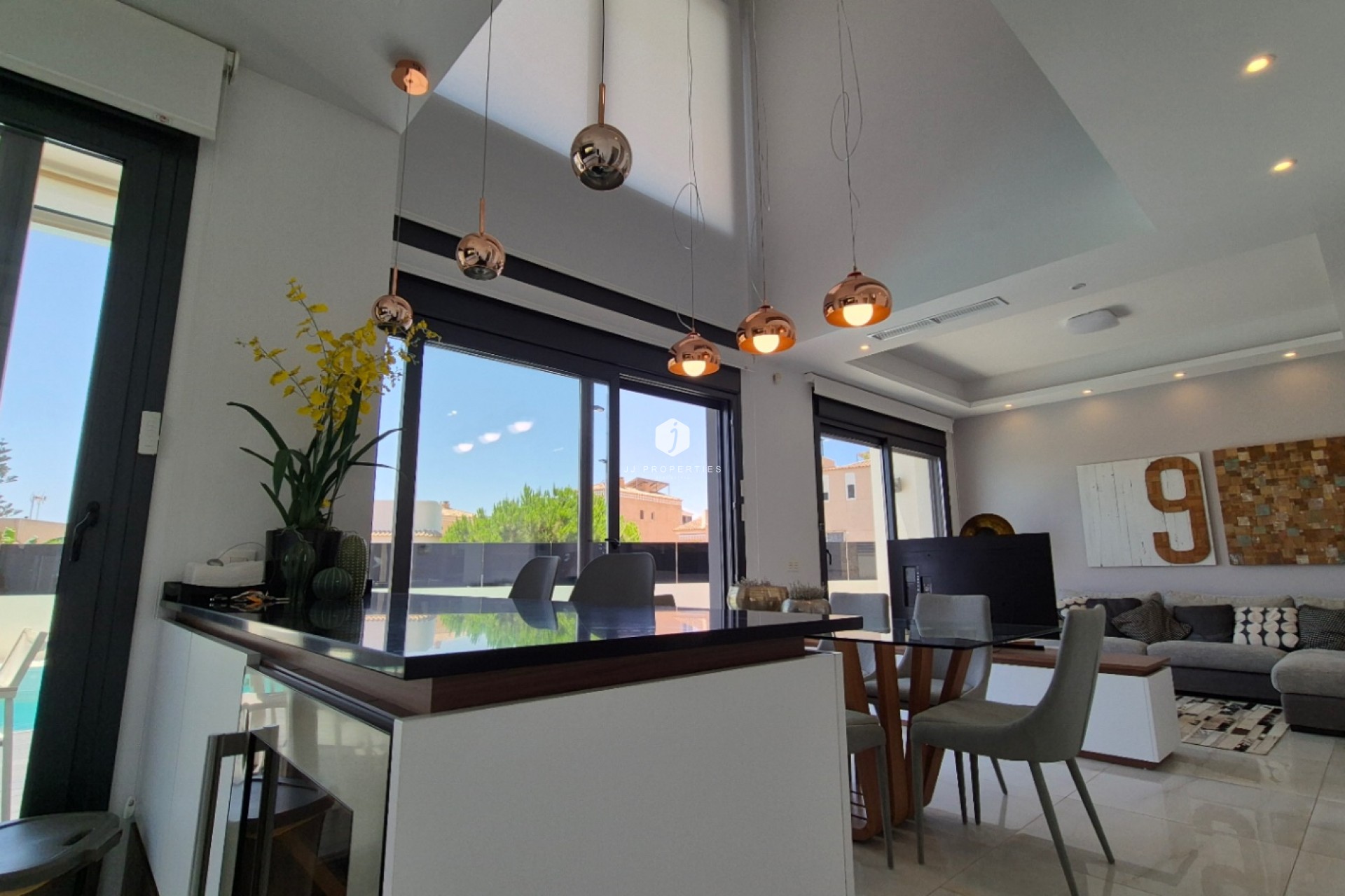 D'occasion - Villa -
Torrevieja - Costa Blanca