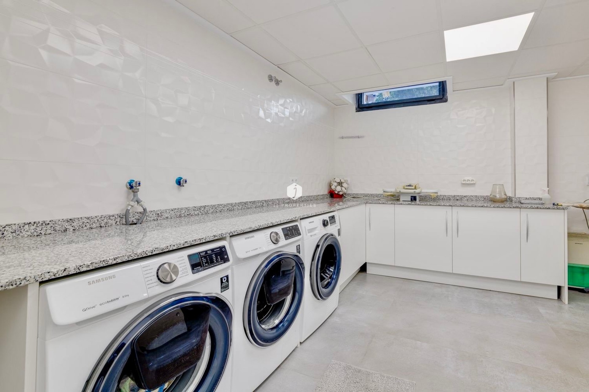 D'occasion - Villa -
Torrevieja - Costa Blanca