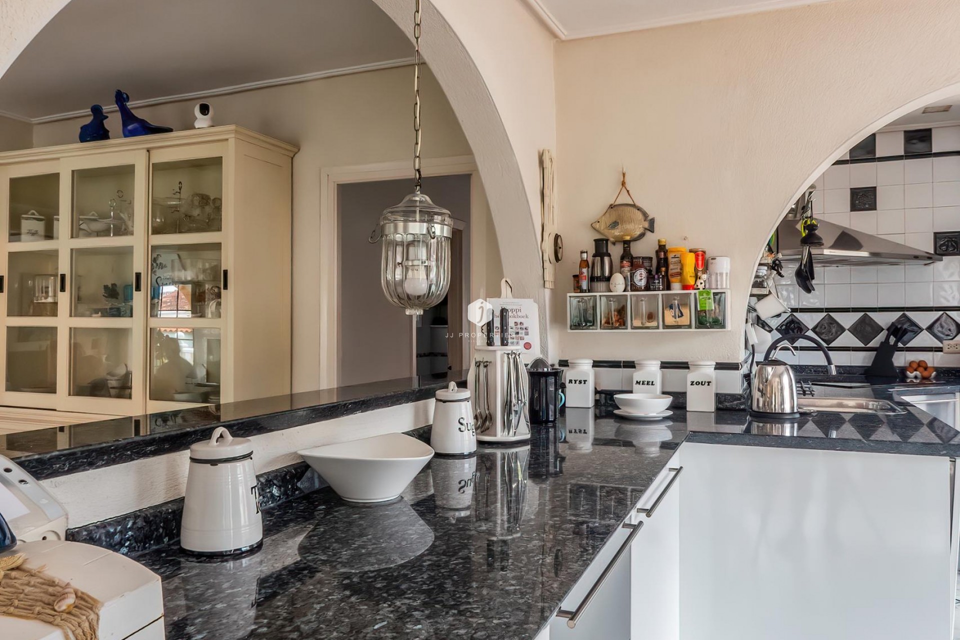 D'occasion - Villa -
Torrevieja - Costa Blanca