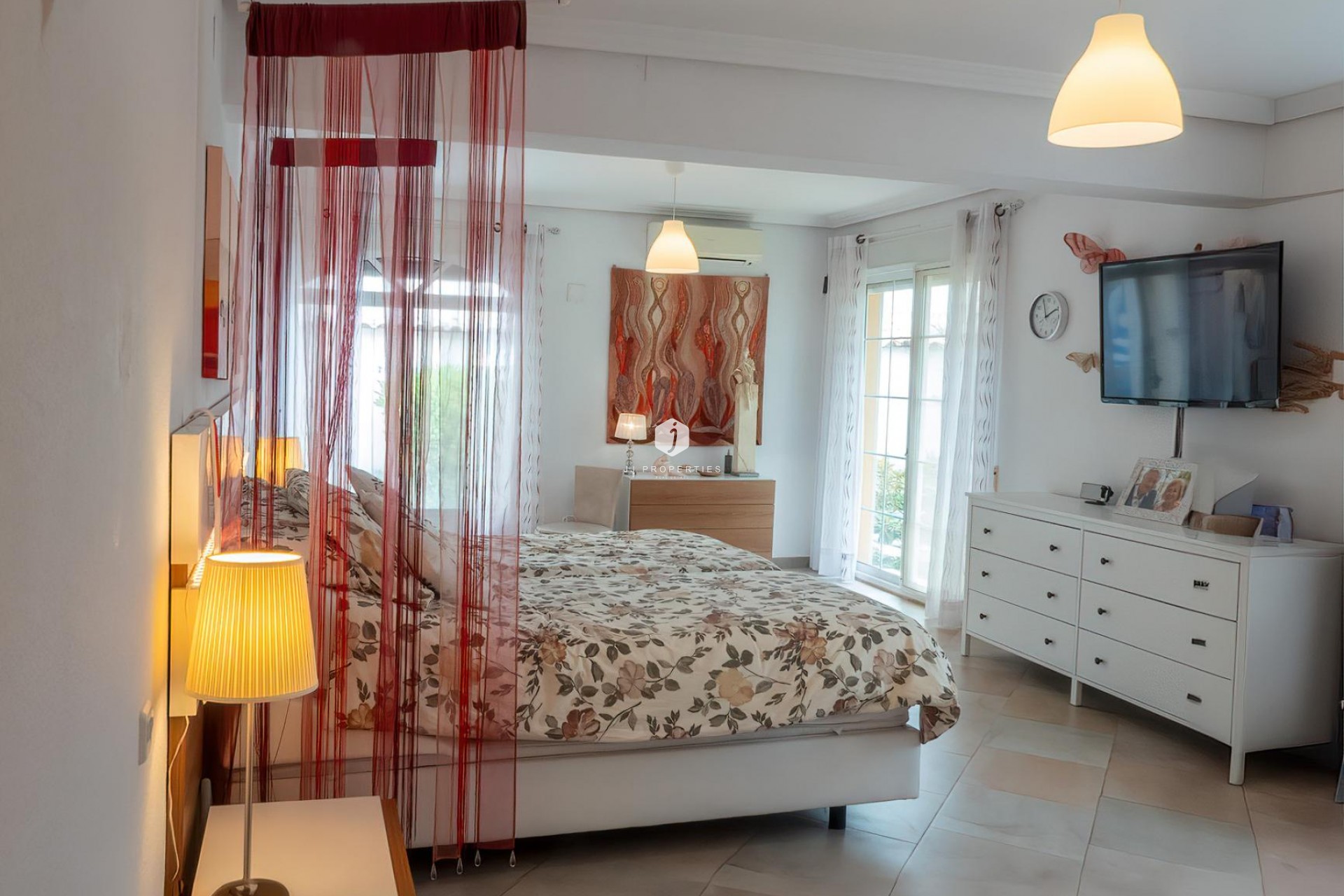 D'occasion - Villa -
Torrevieja - Costa Blanca