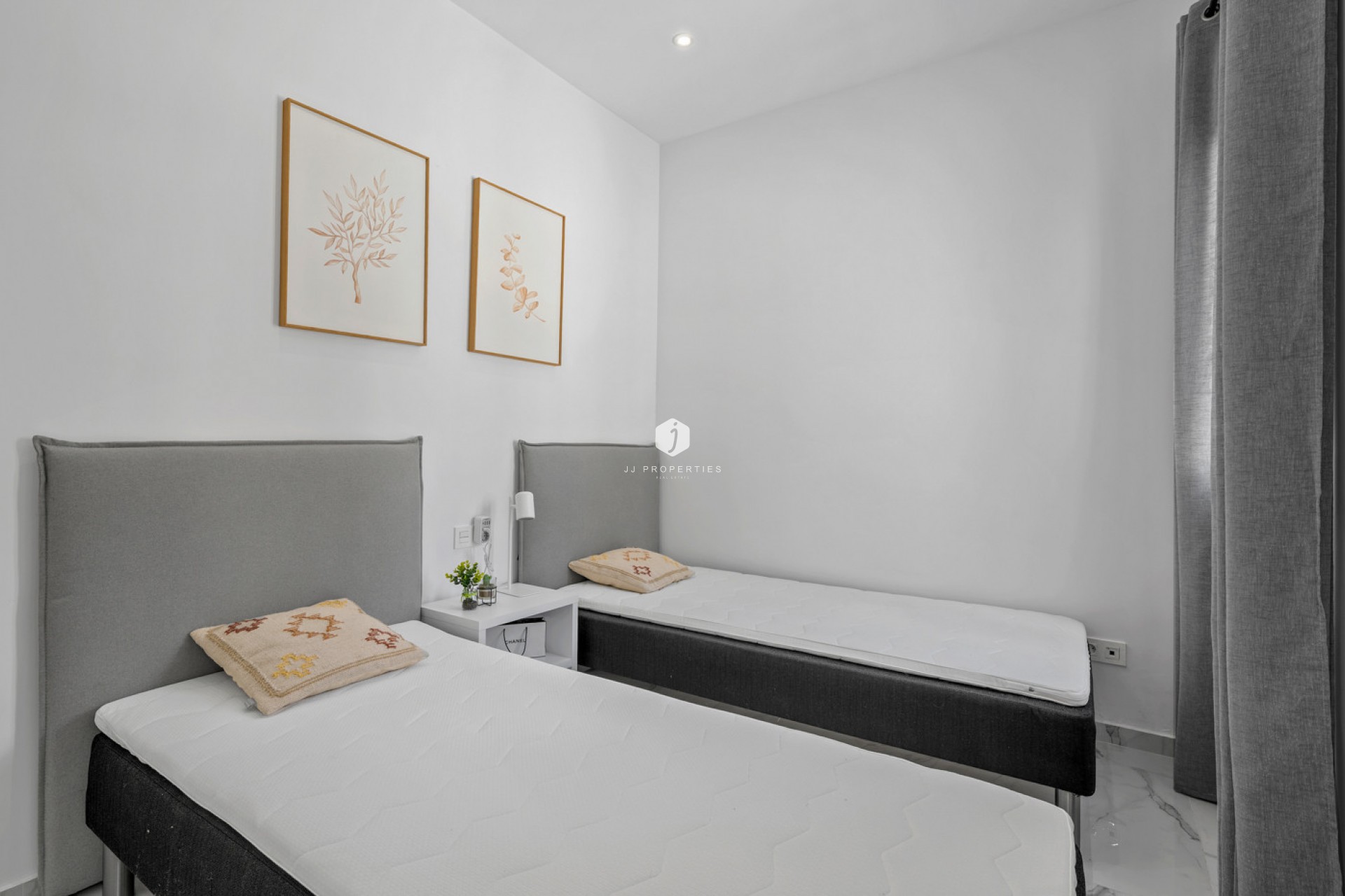 D'occasion - Villa -
Torrevieja - Costa Blanca