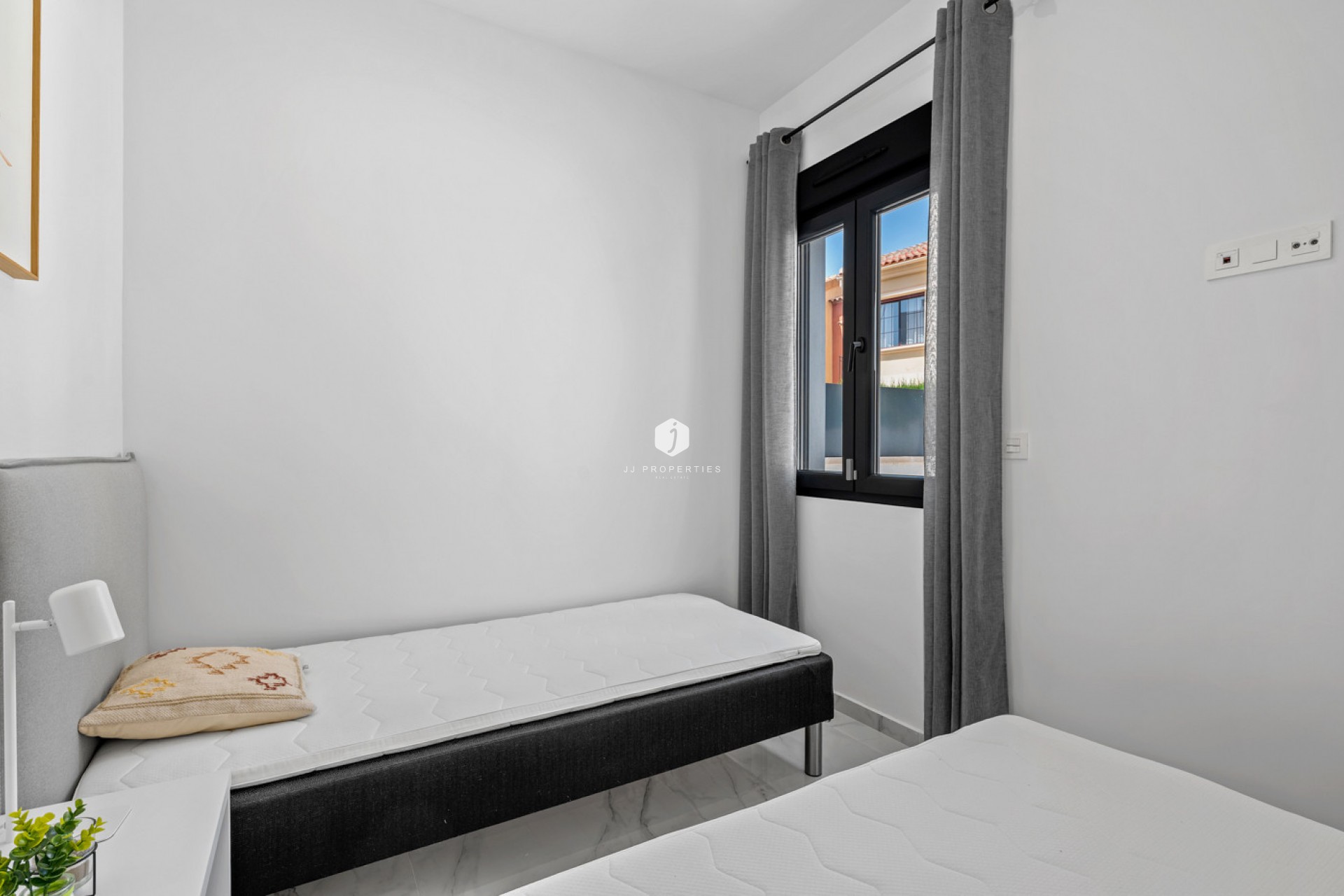 D'occasion - Villa -
Torrevieja - Costa Blanca
