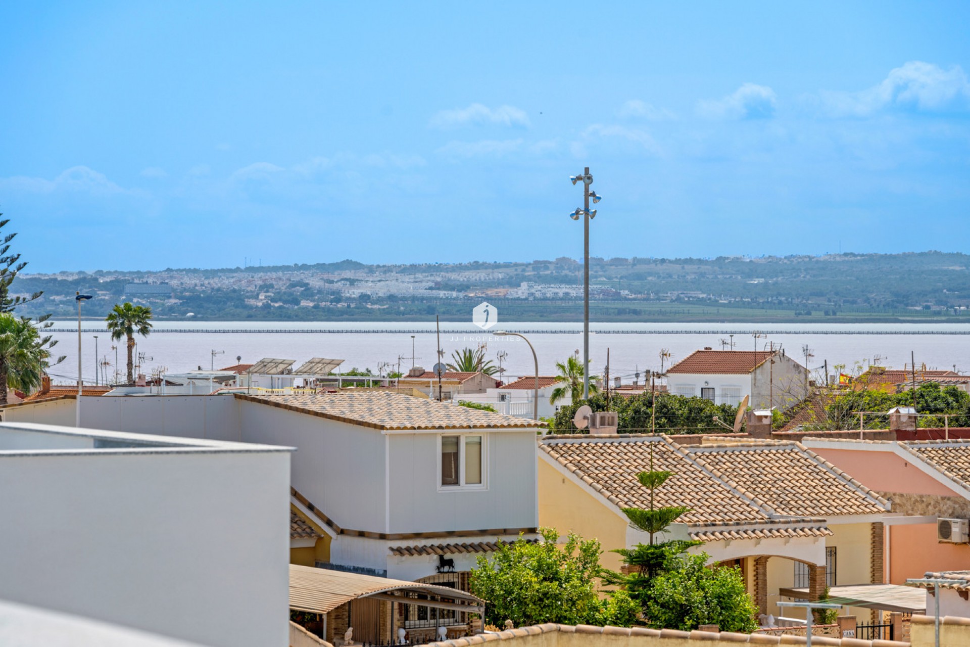 D'occasion - Villa -
Torrevieja - Costa Blanca