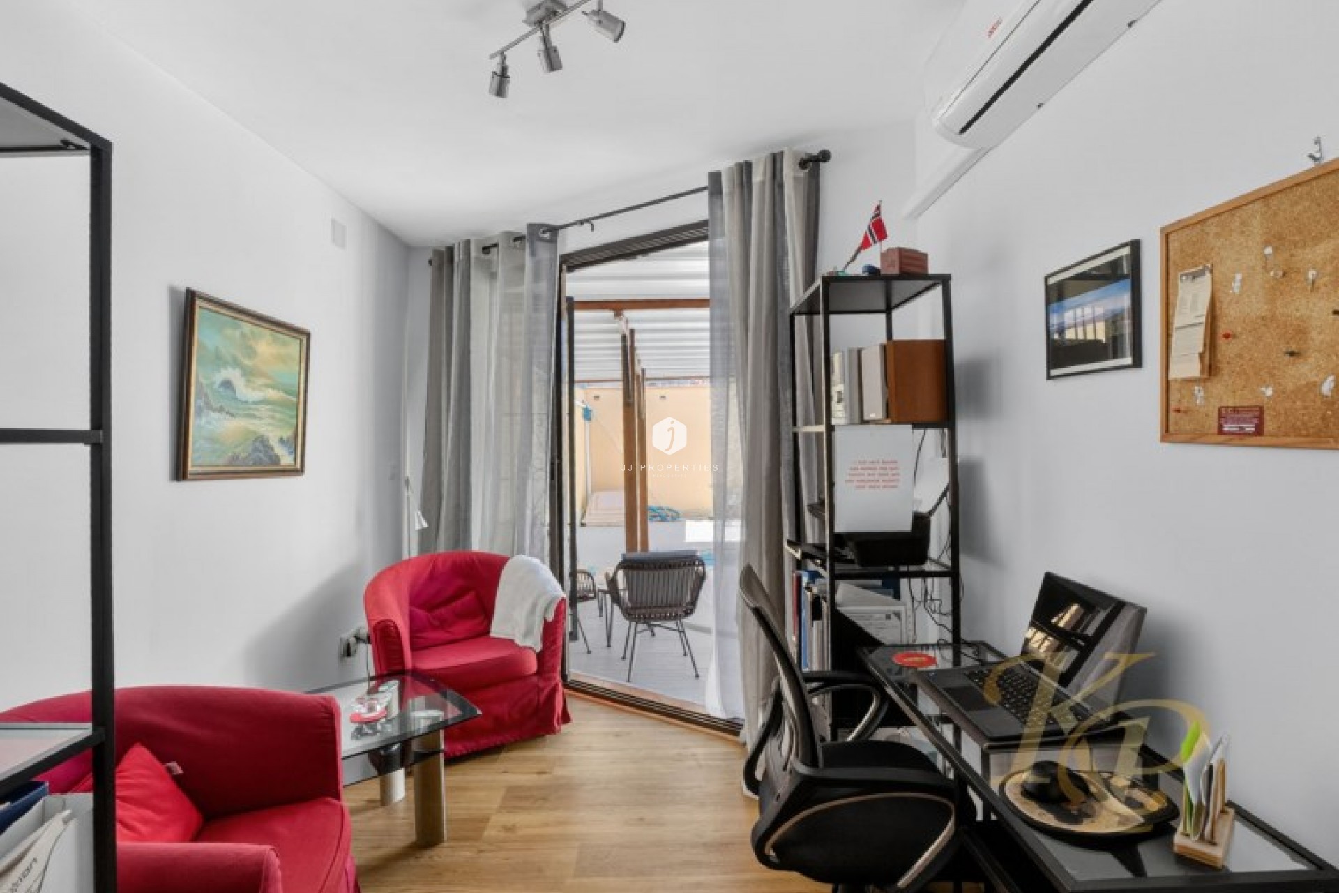 D'occasion - Villa -
Torrevieja - Costa Blanca