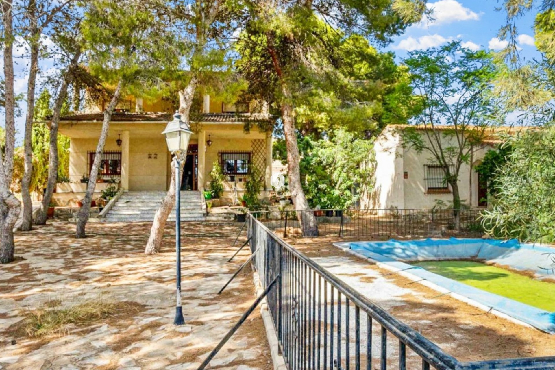 D'occasion - Villa -
Torrevieja - Costa Blanca