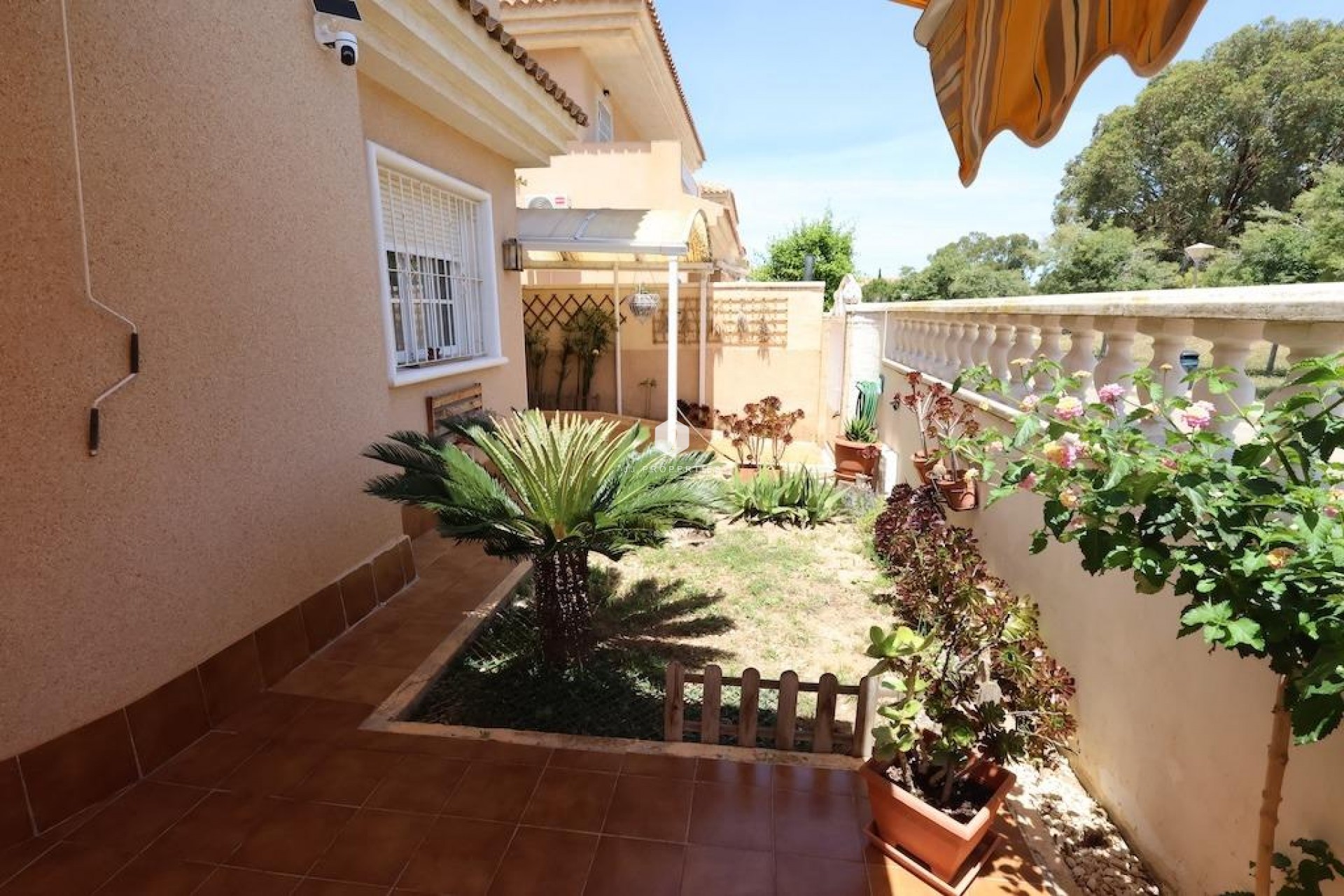 D'occasion - Villa -
Torrevieja - Costa Blanca