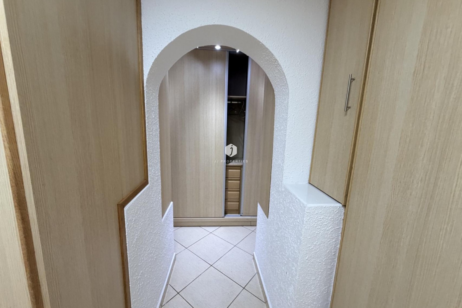 D'occasion - Villa -
Torrevieja - Costa Blanca