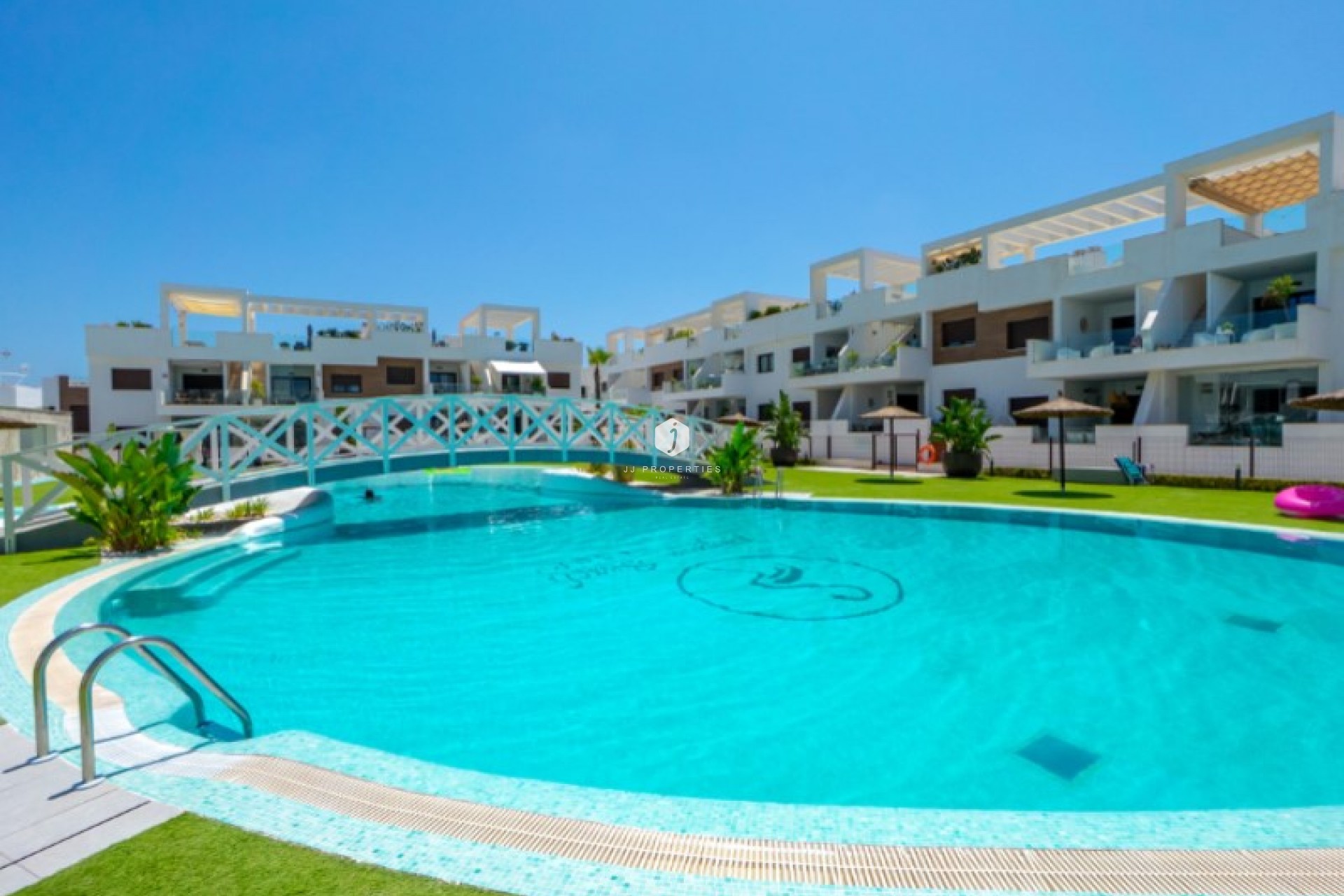 D'occasion - Villa -
Torrevieja - Costa Blanca
