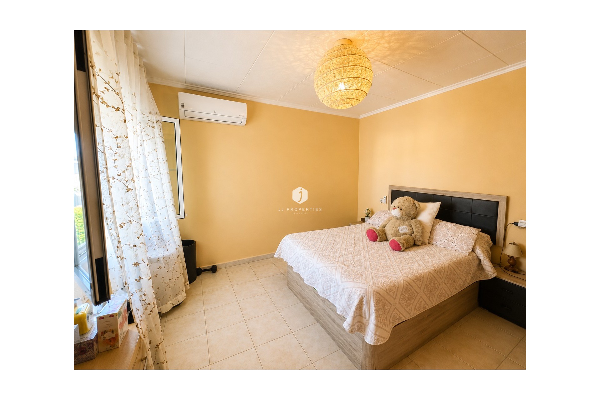 D'occasion - Villa -
Torrevieja - Costa Blanca