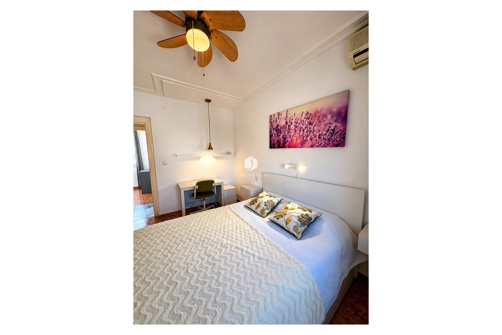 D'occasion - Villa -
Torrevieja - Costa Blanca