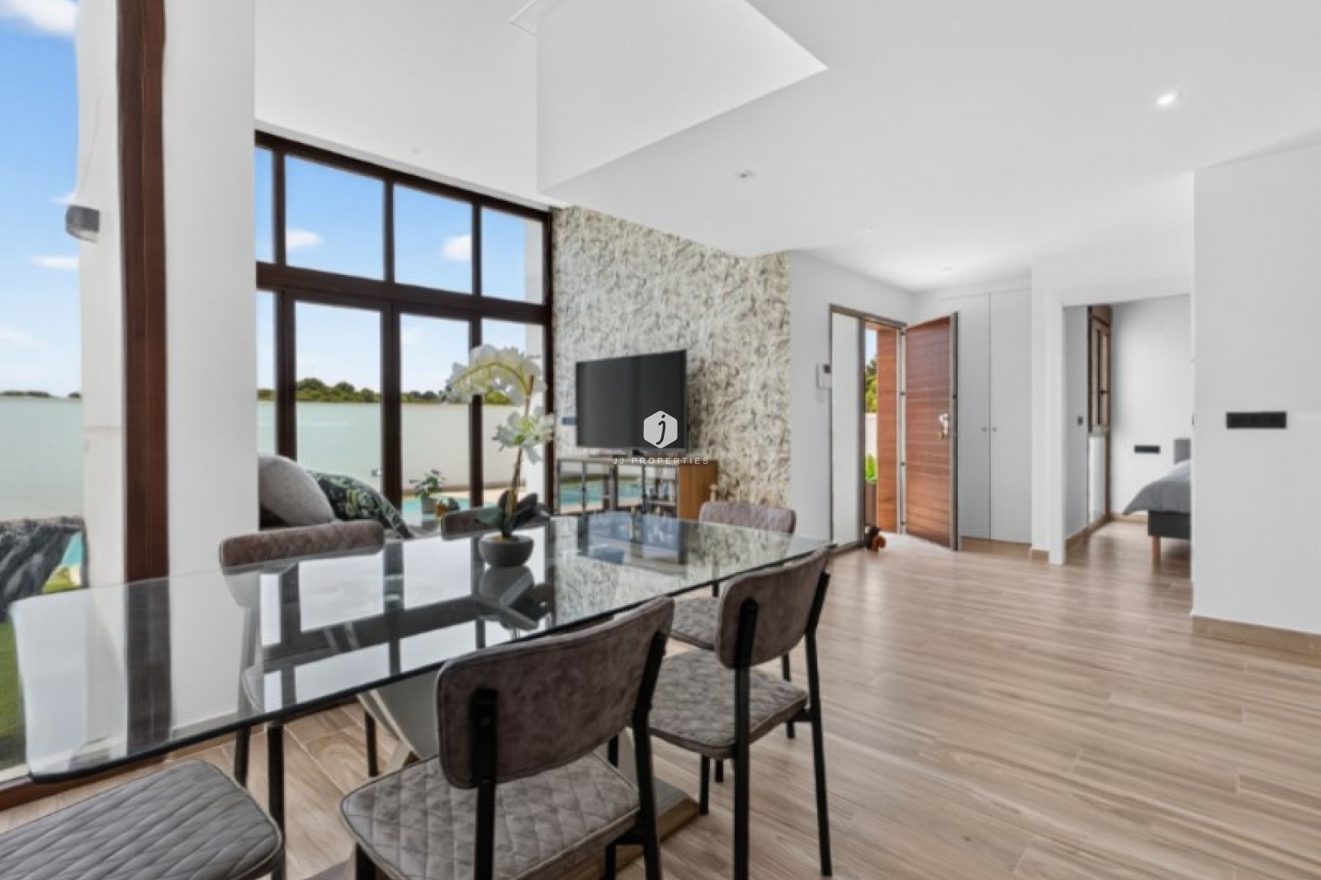 D'occasion - Villa -
Torrevieja - Costa Blanca