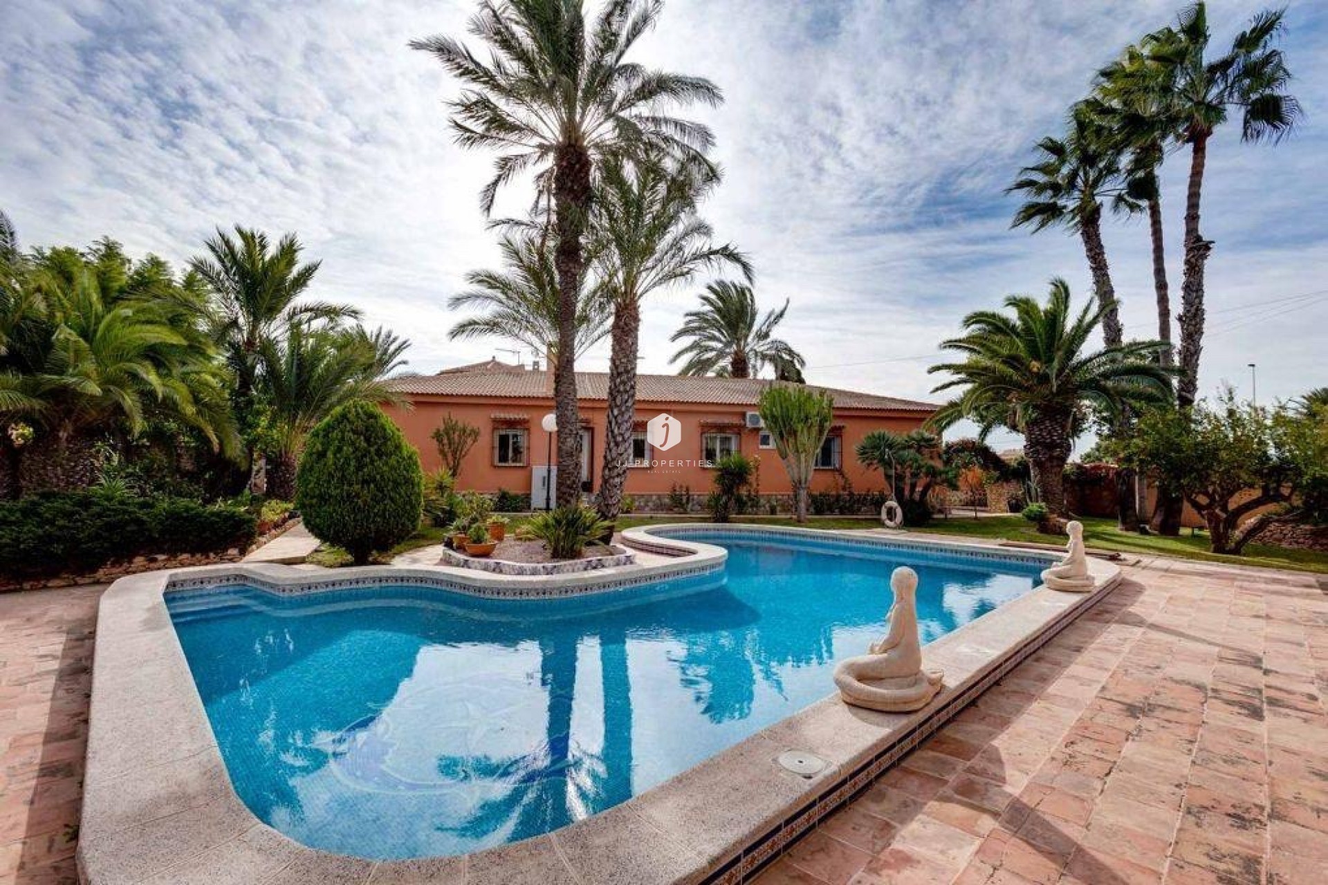 D'occasion - Villa -
Torrevieja - El chaparral