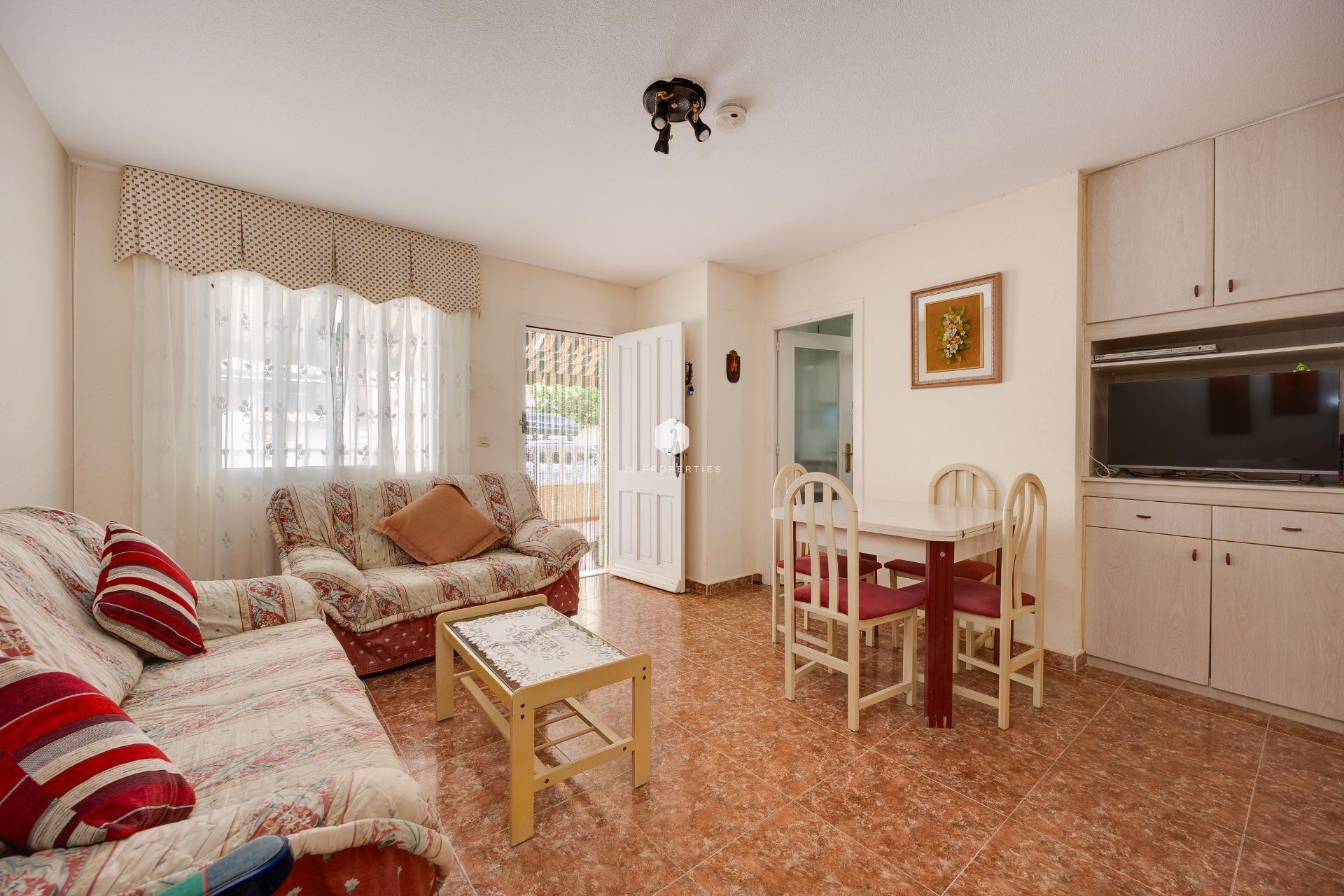 D'occasion - Villa -
Torrevieja - El Limonar