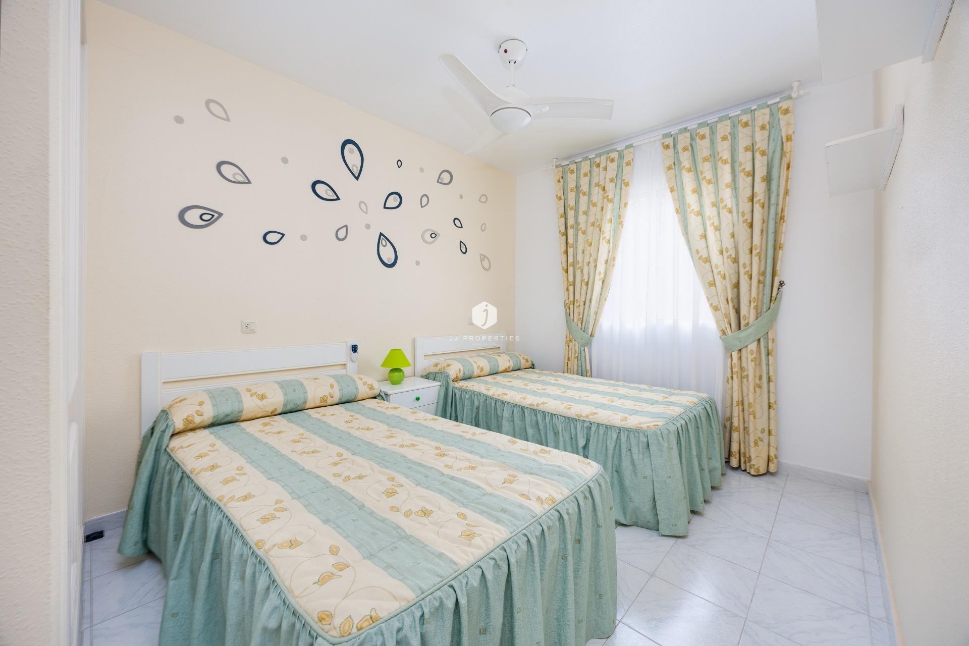 D'occasion - Villa -
Torrevieja - El Limonar