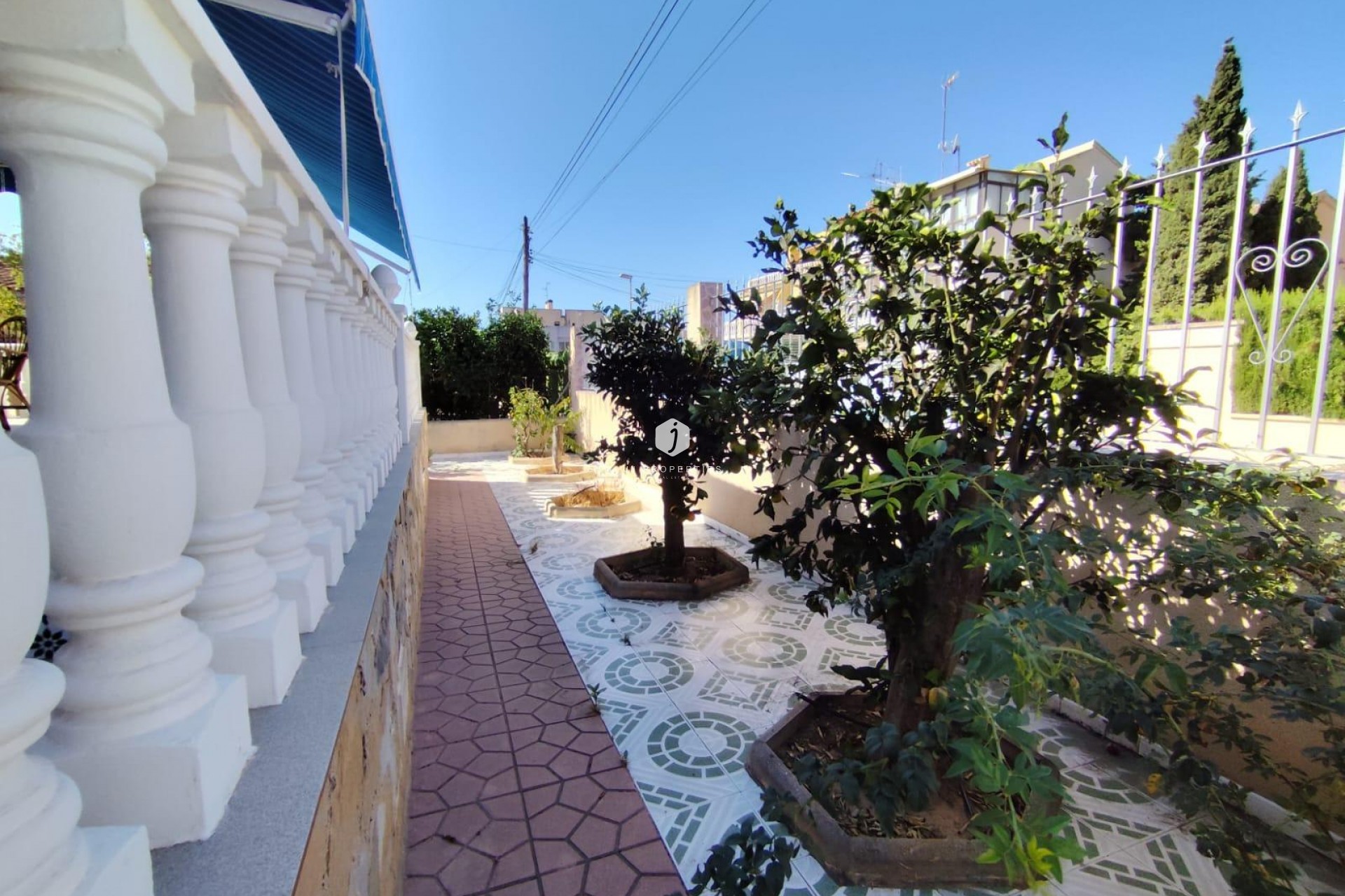 D'occasion - Villa -
Torrevieja - Estacion de autobuses