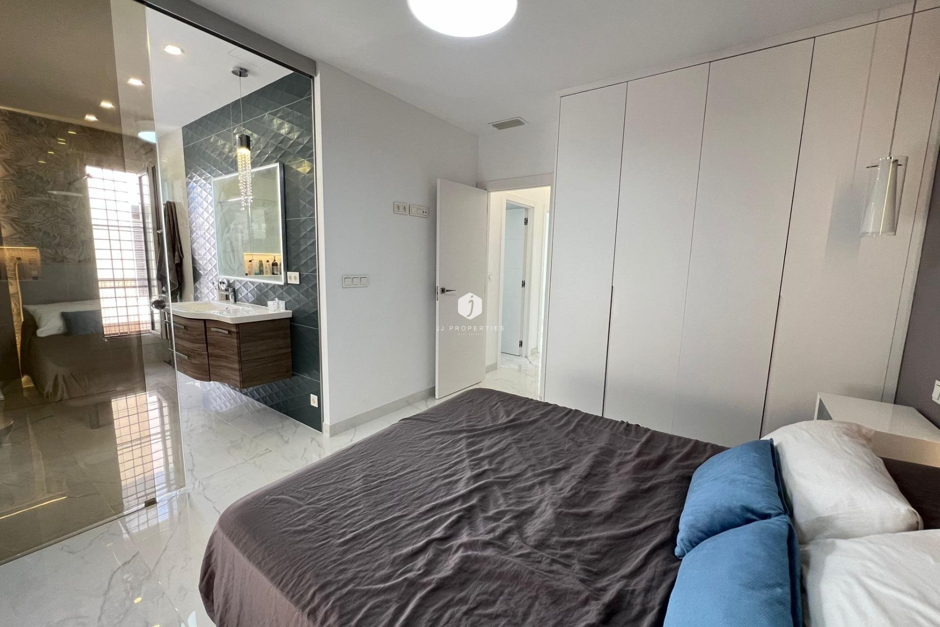 D'occasion - Villa -
Torrevieja - La Mata