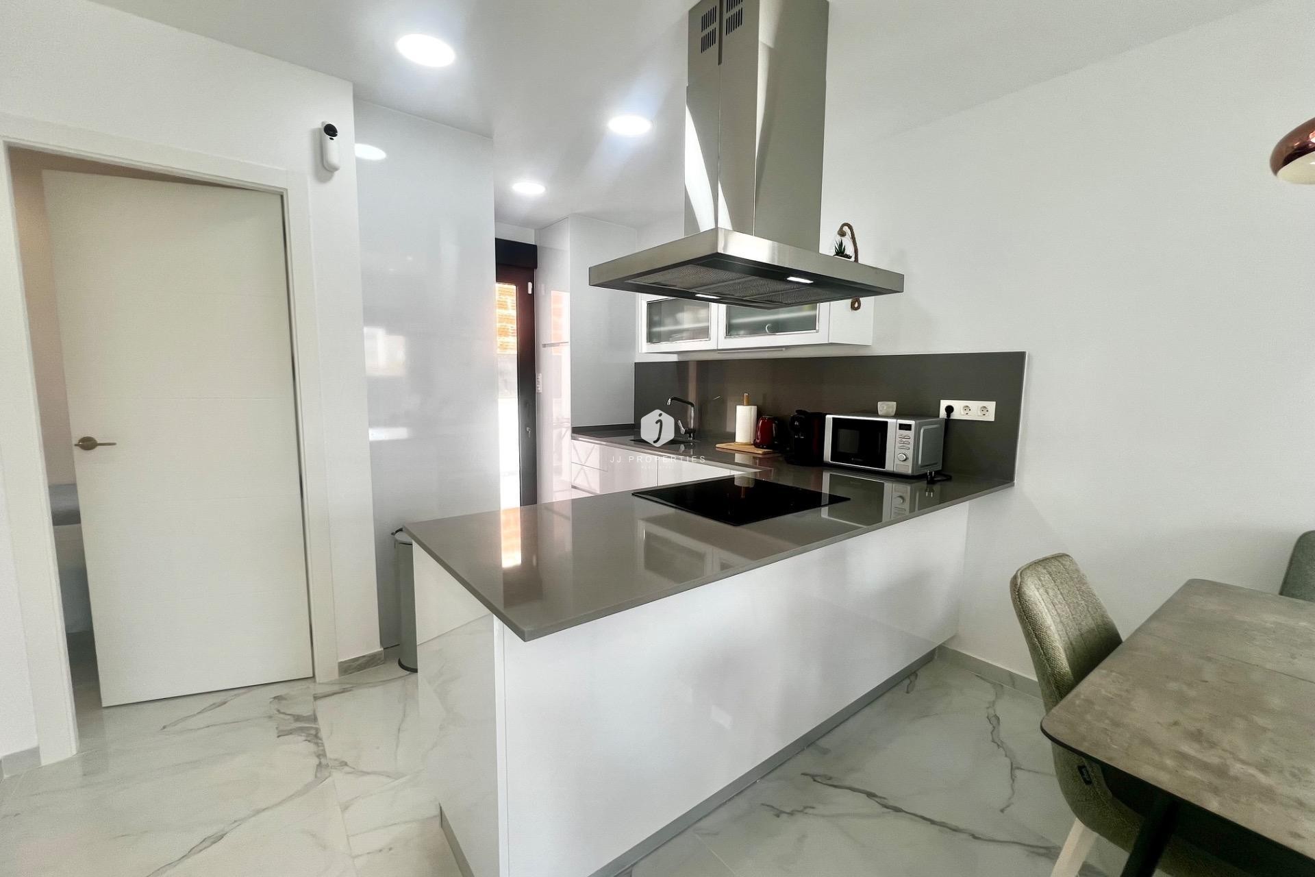 D'occasion - Villa -
Torrevieja - La Siesta - El Salado - Torreta