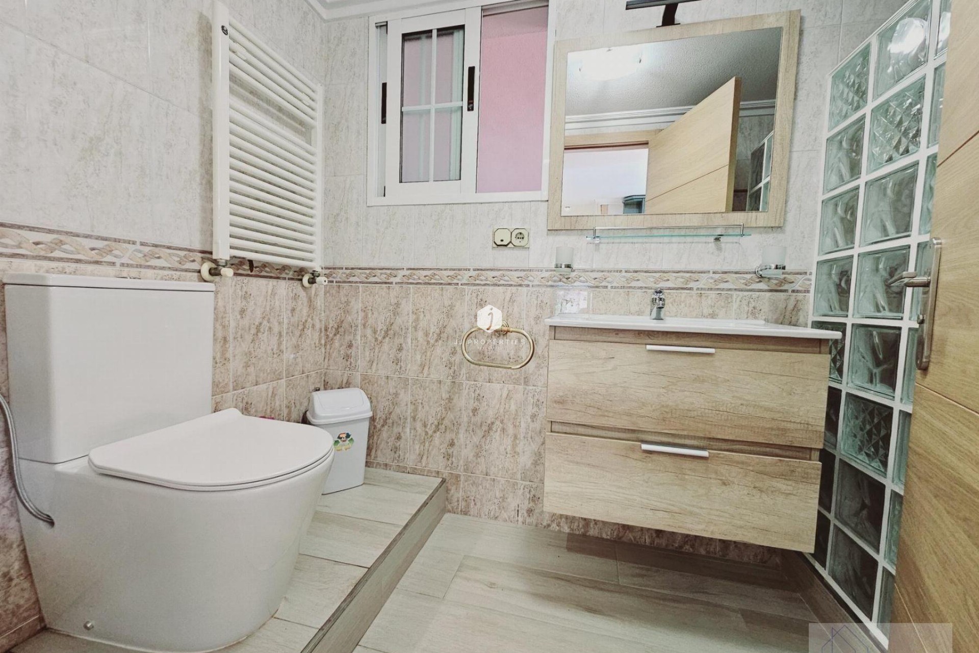 D'occasion - Villa -
Torrevieja - La Siesta - El Salado - Torreta