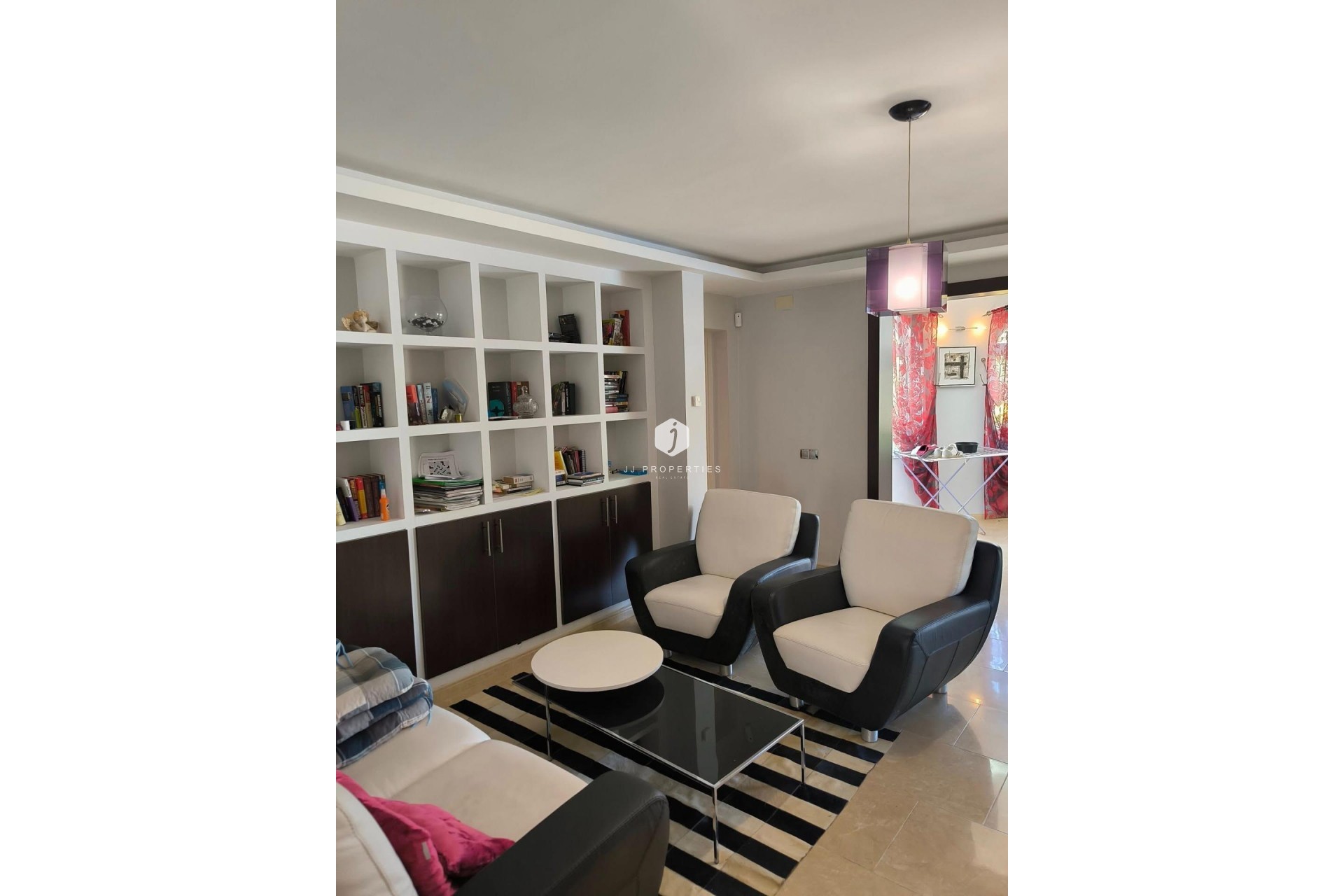 D'occasion - Villa -
Torrevieja - La siesta