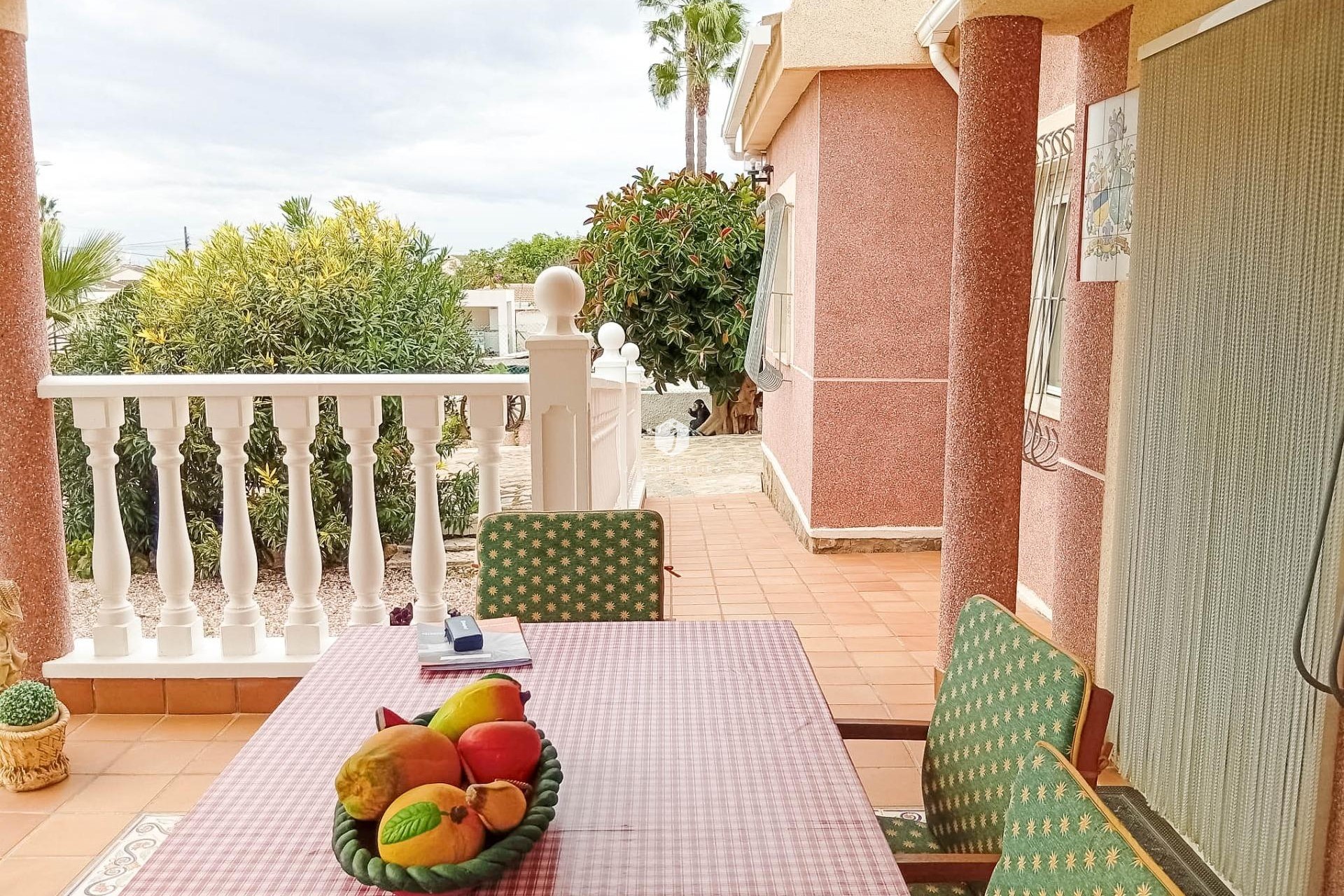 D'occasion - Villa -
Torrevieja - La siesta