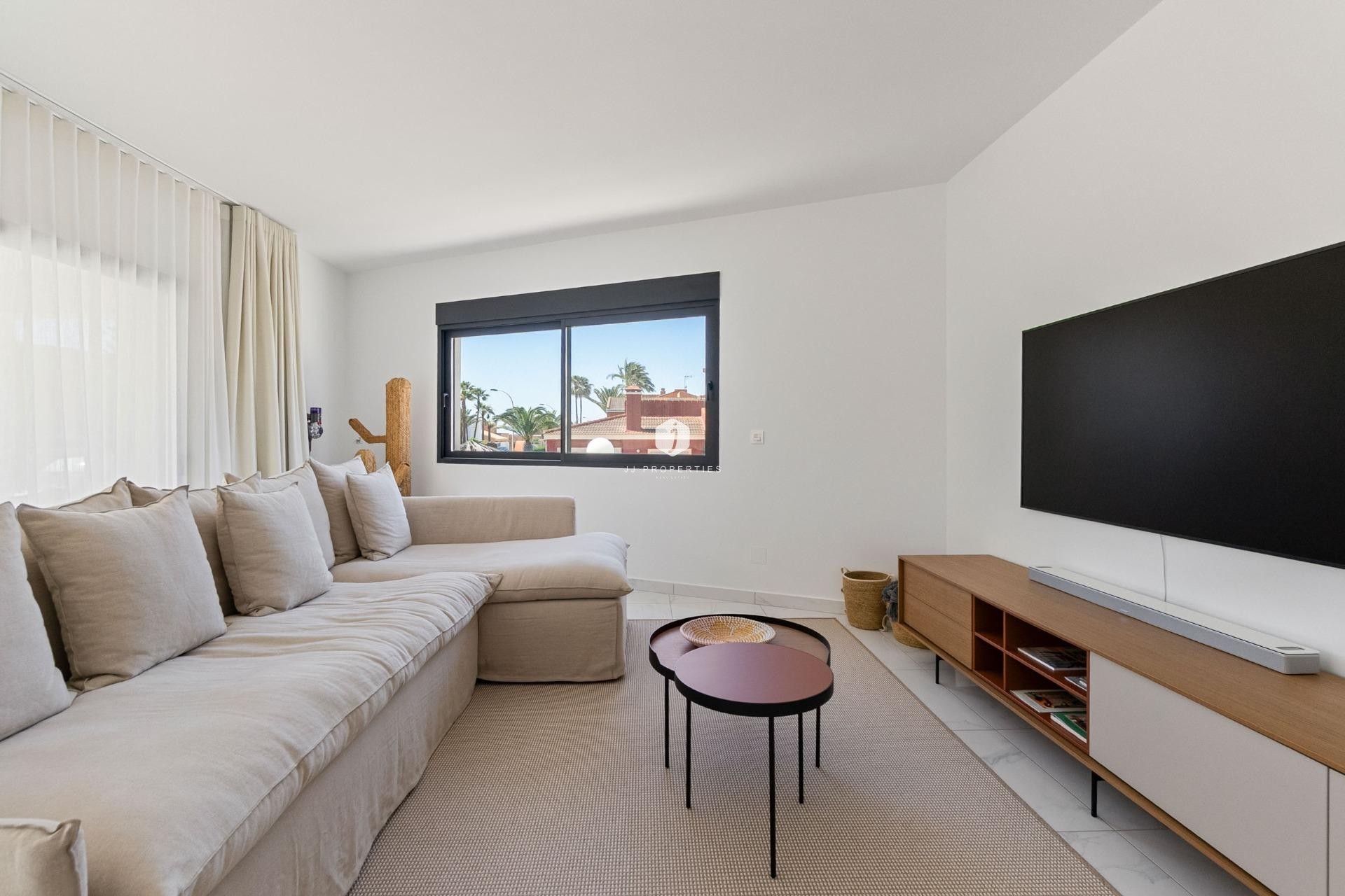 D'occasion - Villa -
Torrevieja - La veleta